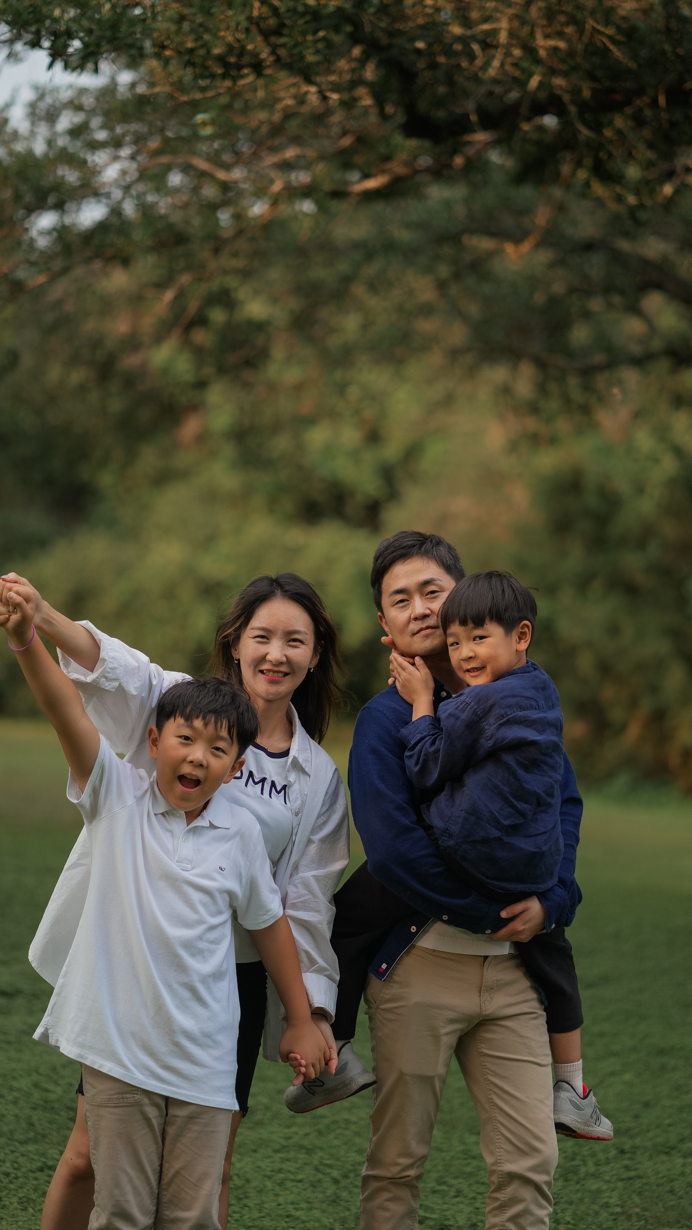 Family photography in Austin, TX | Unposed, playful & full of life | Anny Smirnova