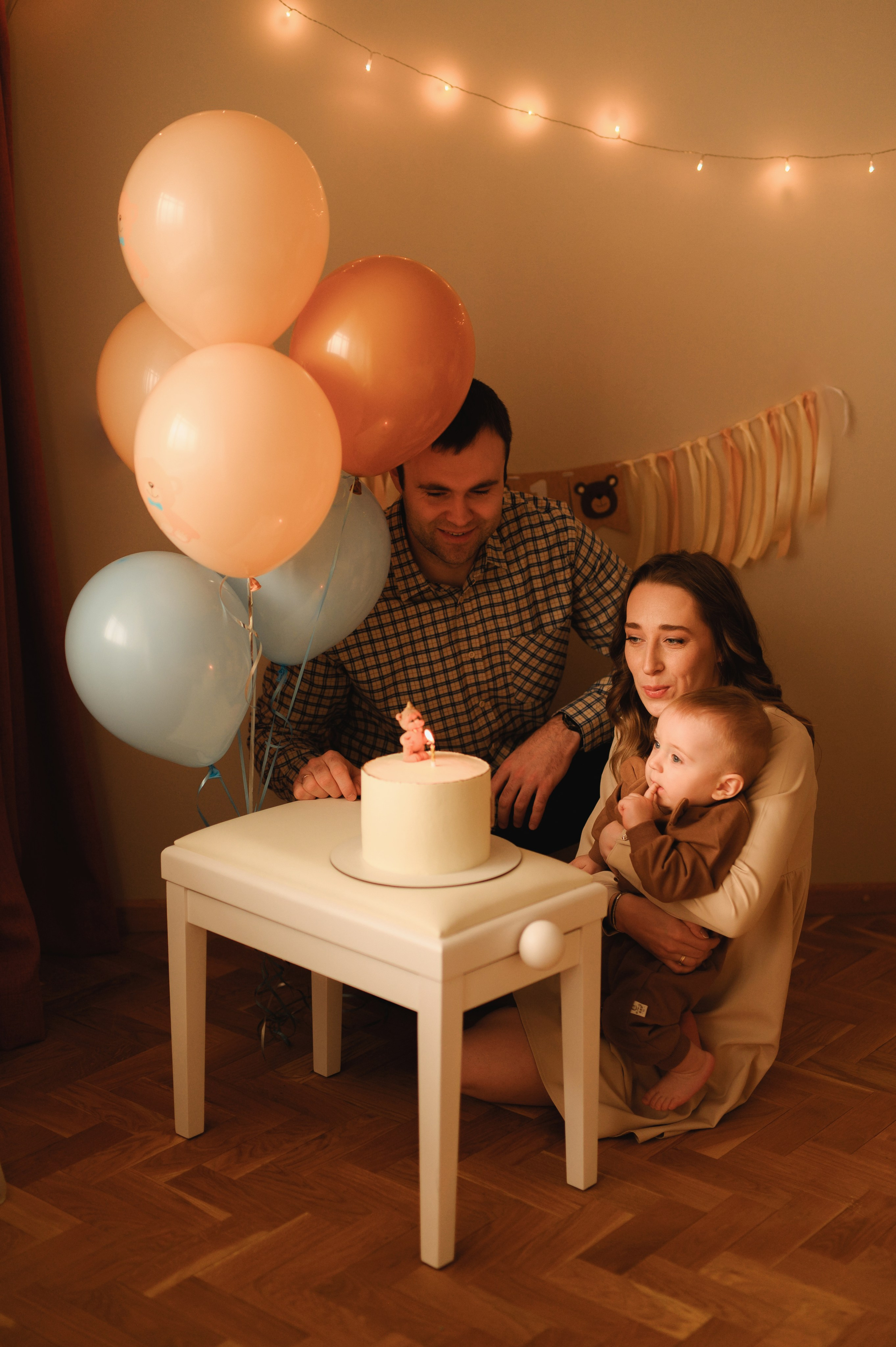 Съемка годика, годовасие, фотосессия в день рождения. НЬЮБОРН ФОТОСЕССИИ, БЕРЕМЕННОСТЬ, ПОРТРЕТНЫЕ СЕМЕЙНЫЕ ФОТОСЕССИИ  Ногинск Москва ОЛЬГА ВОГЕЛЬ