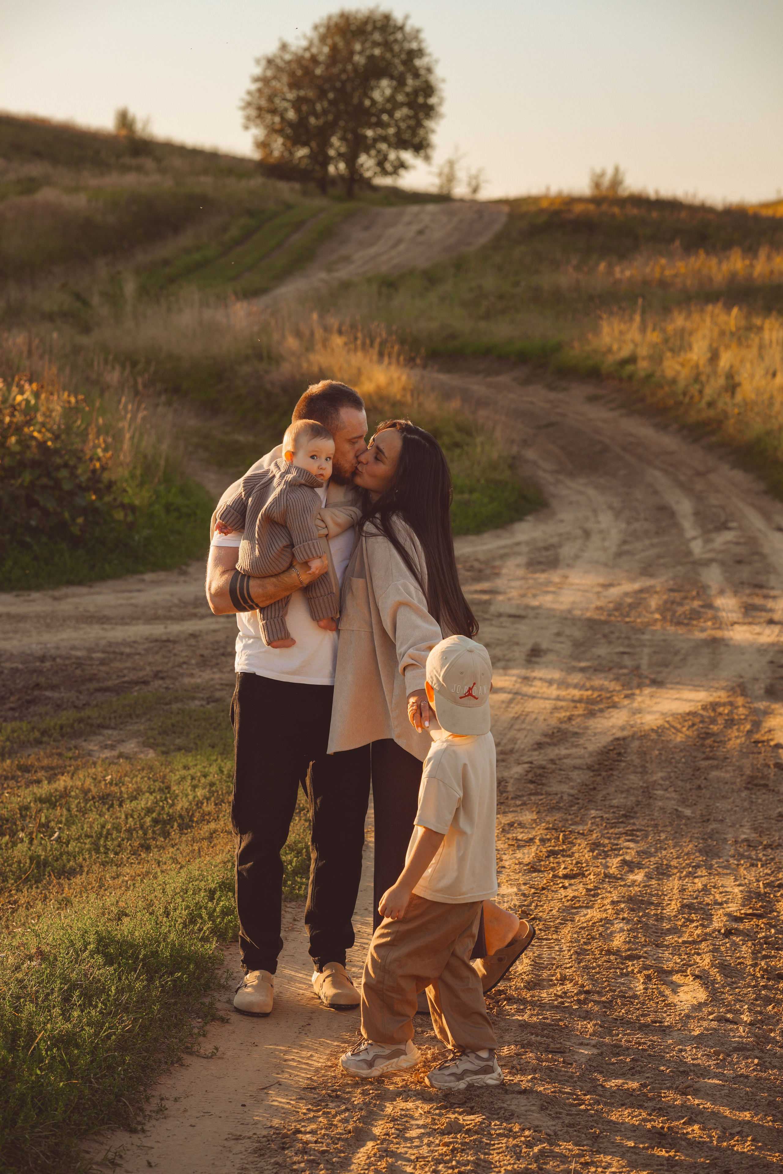 Семья Тони и Саши на закате. Семейный и портретный фотограф в Санкт-Петербурге Татьяна Гримоть