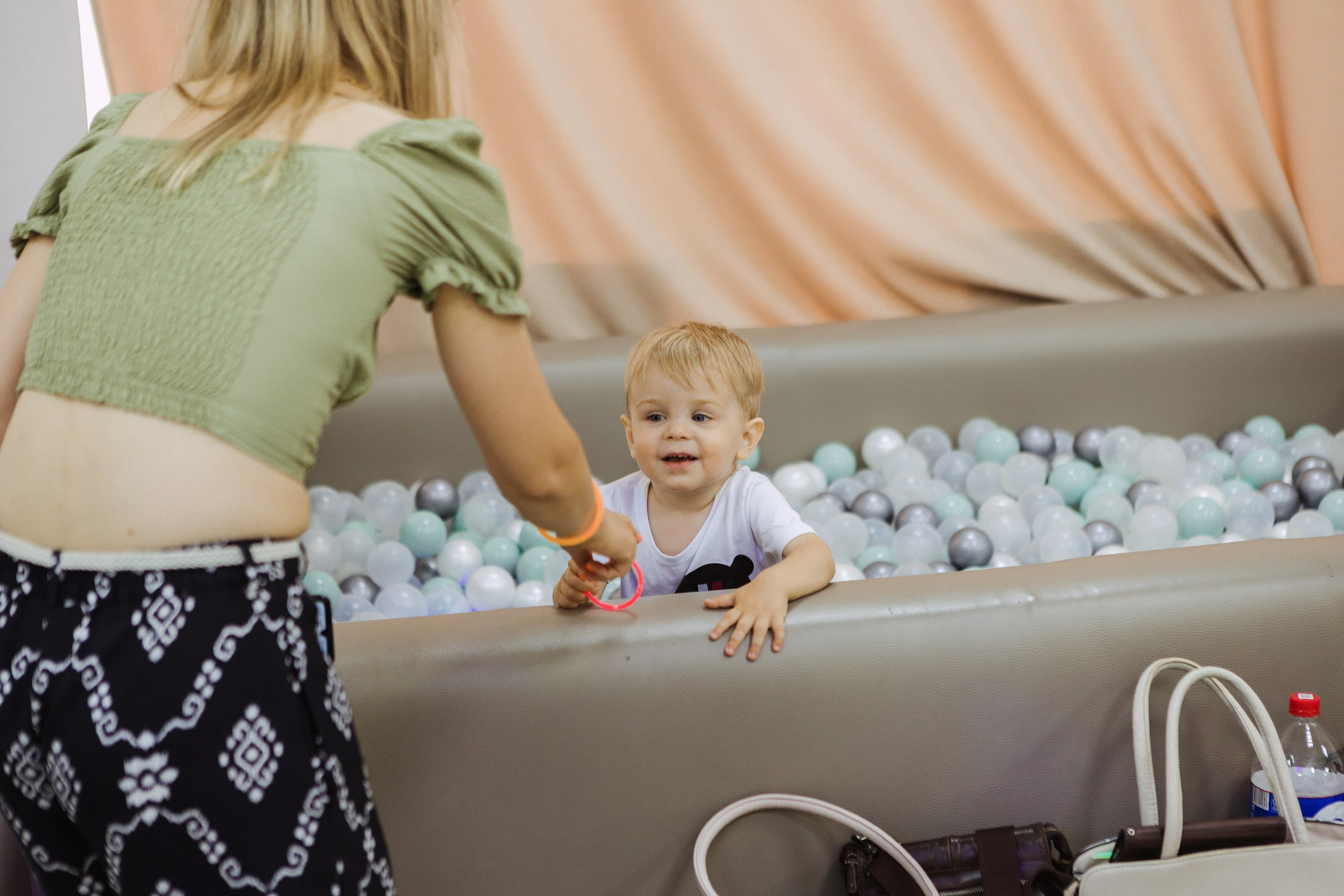Ариша, 2 года. Cactus-LOFT. Фотографы в городе Волгограде — Людмила Агеева и Алексей Околелов