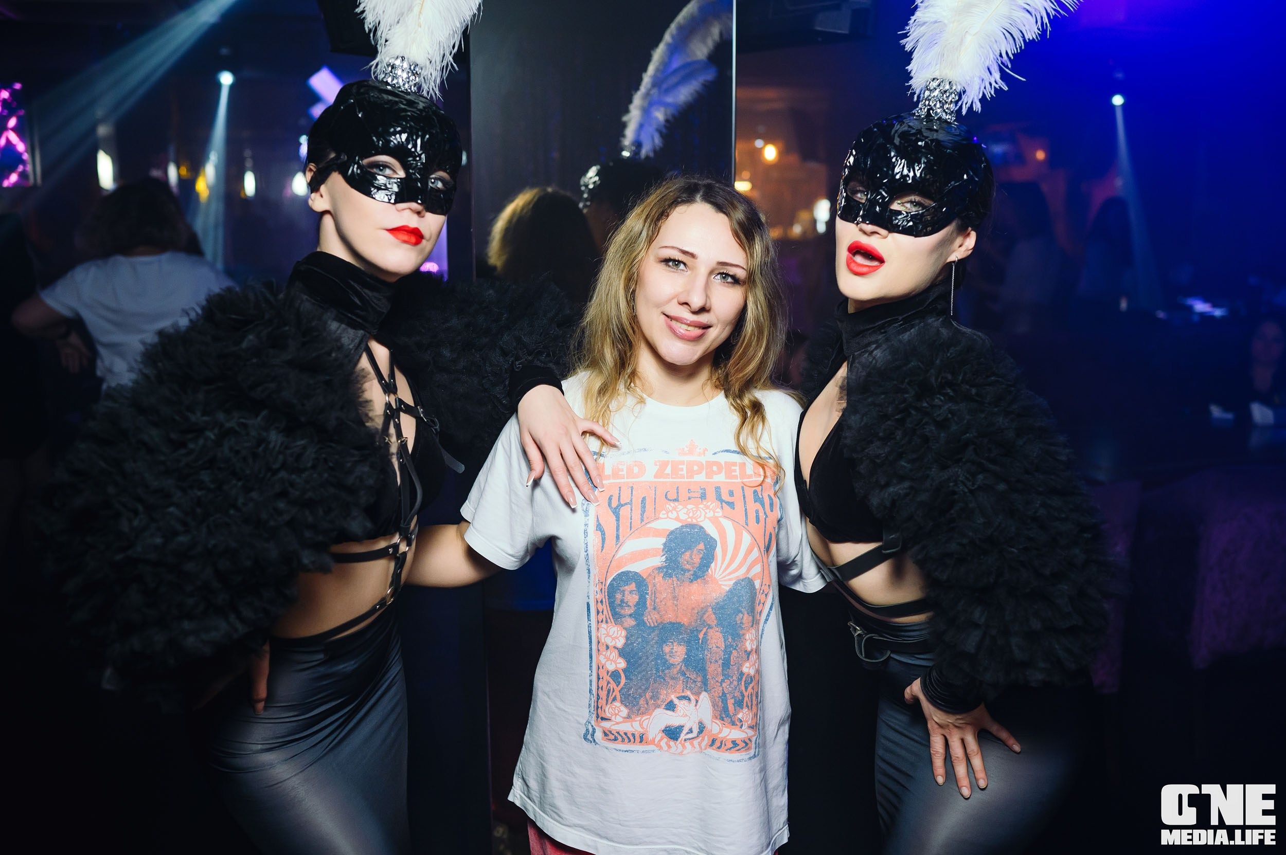 Фотоотчет из караоке-клуба Эйфория. One Media Life: фоторепортажи, фотоотчеты с мероприятий и заведений