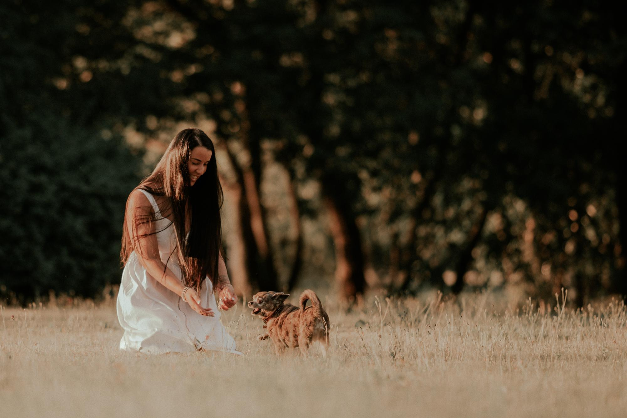 Elena and Vegas. Real moments between people and their dogs