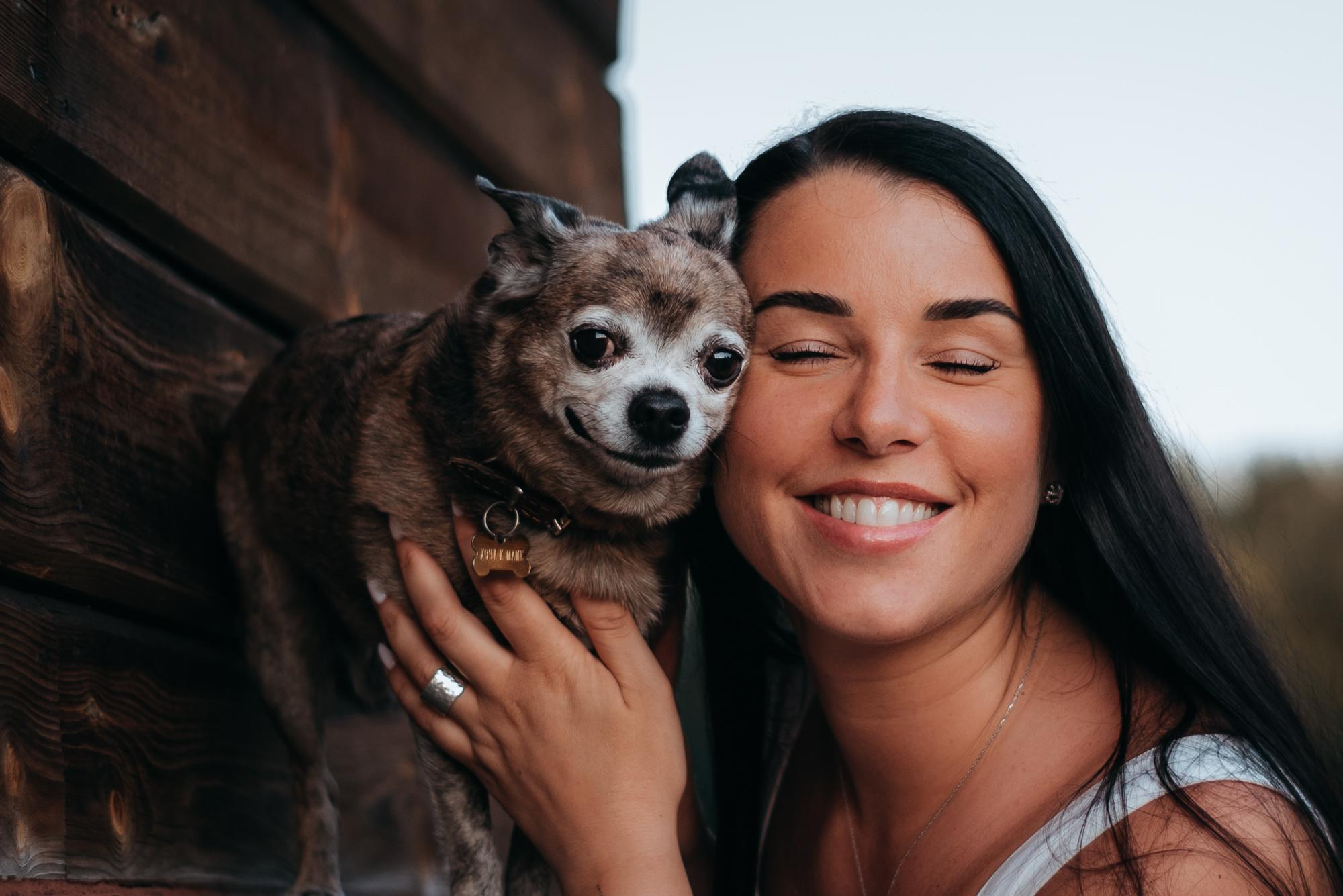 Elena and Vegas. Real moments between people and their dogs