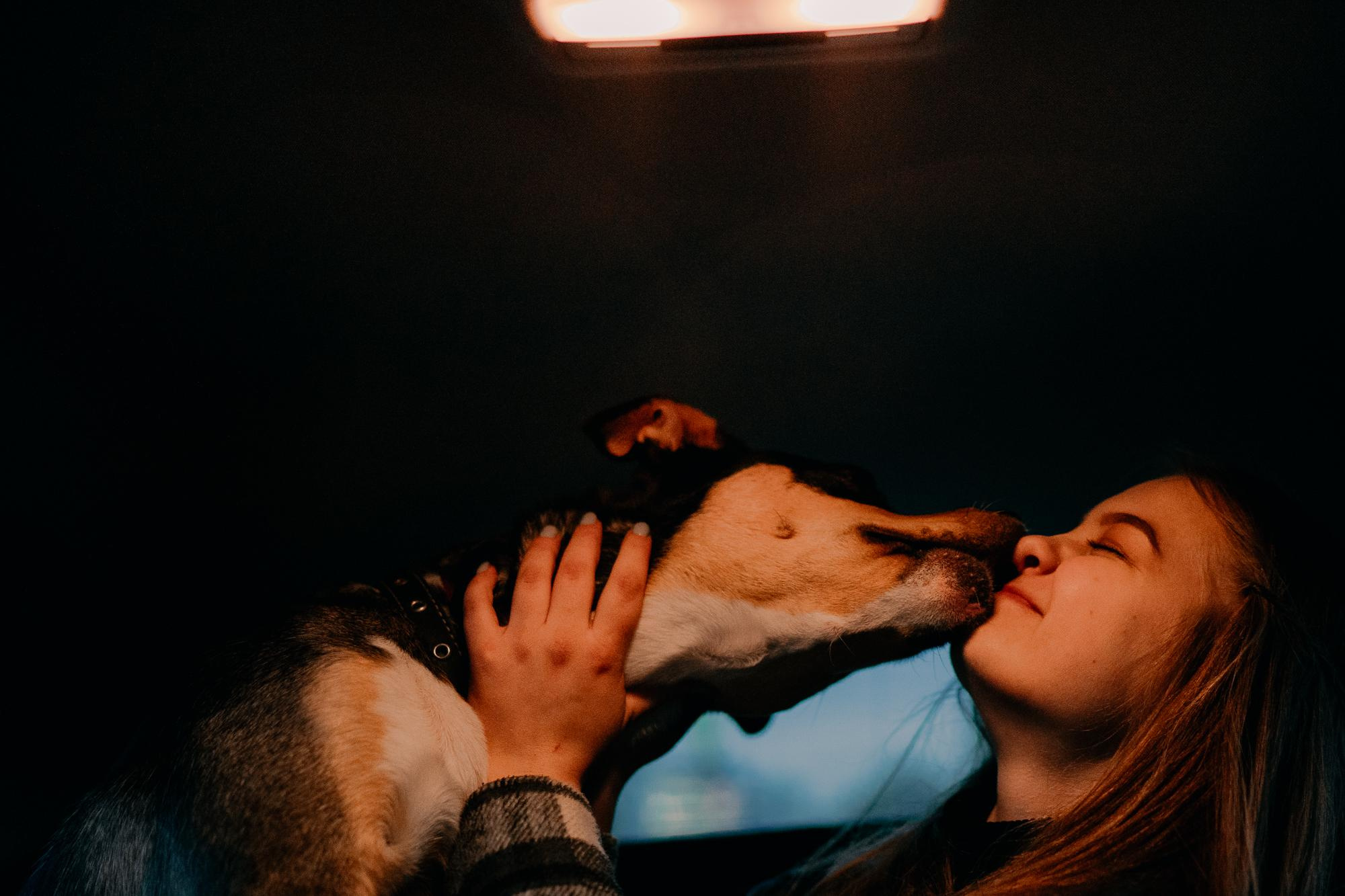 Elena and Molli. Real moments between people and their dogs