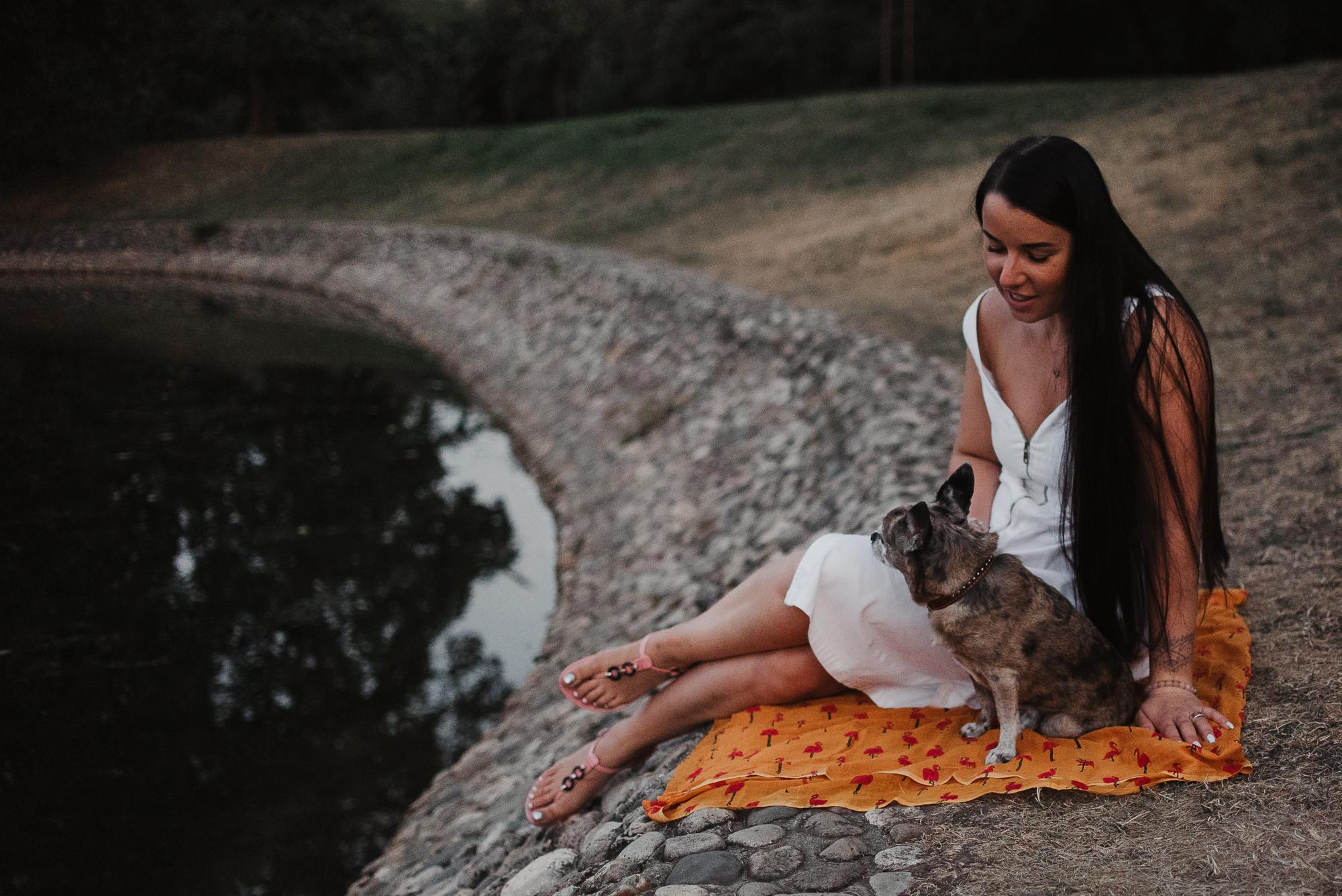 Elena and Vegas. Real moments between people and their dogs