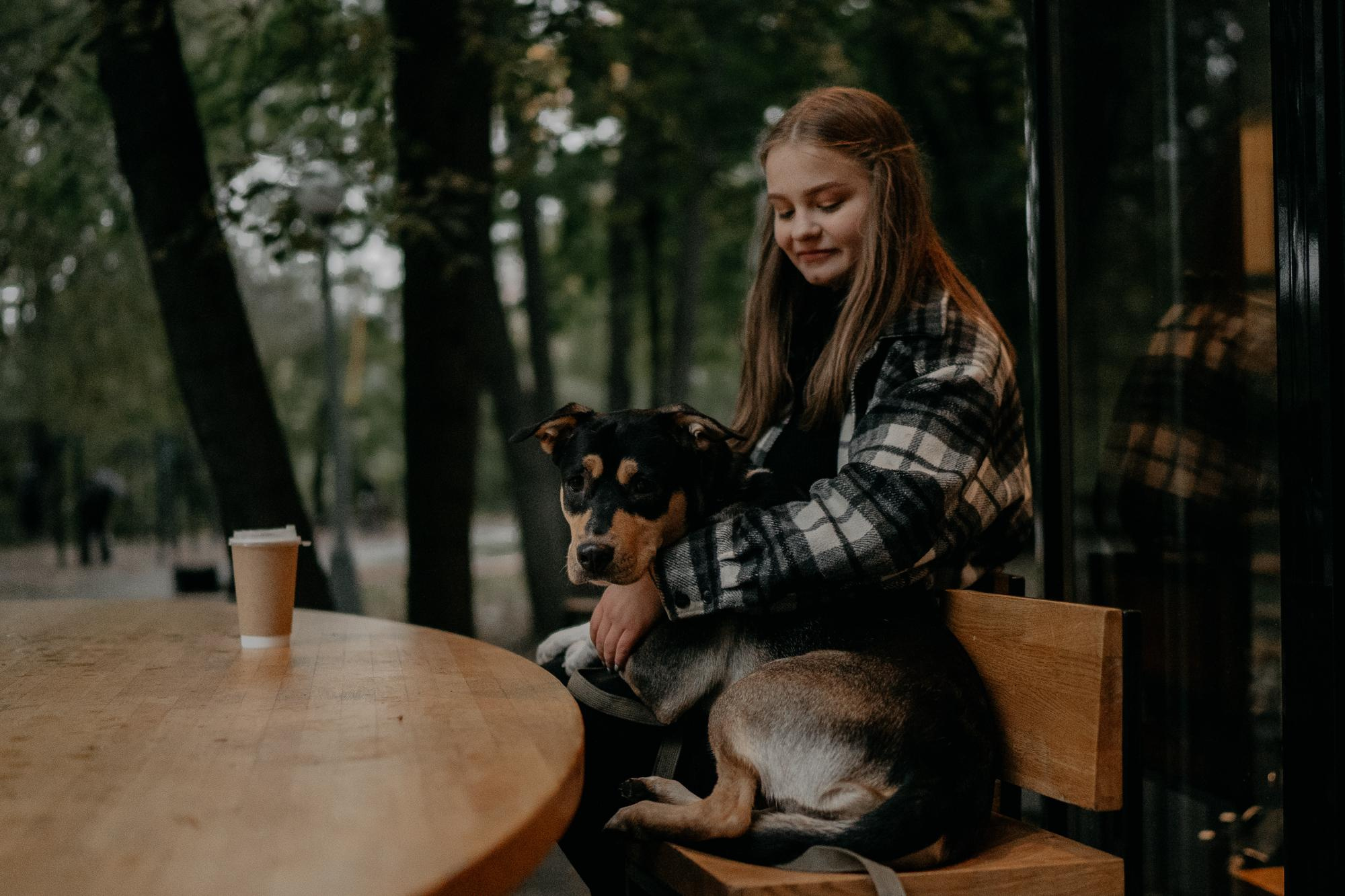 Elena and Molli. Real moments between people and their dogs