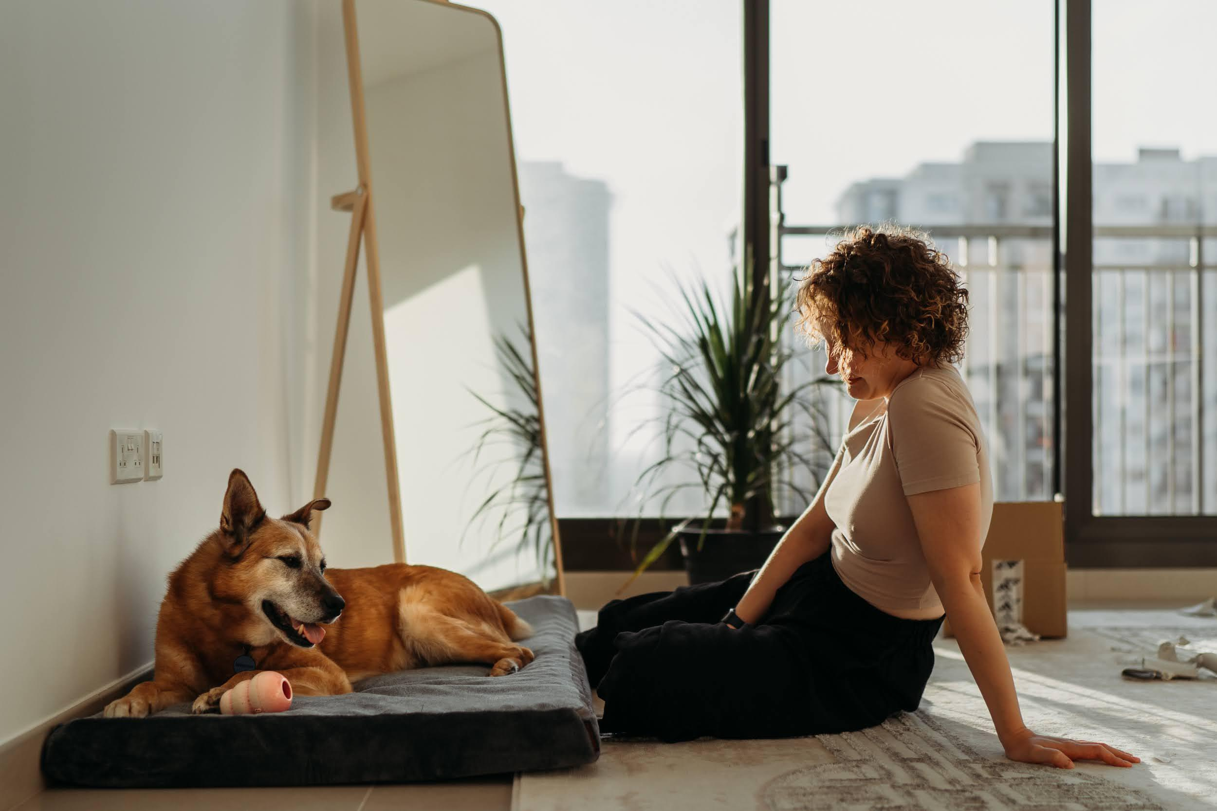 Violet and Hvostik. Real moments between people and their dogs