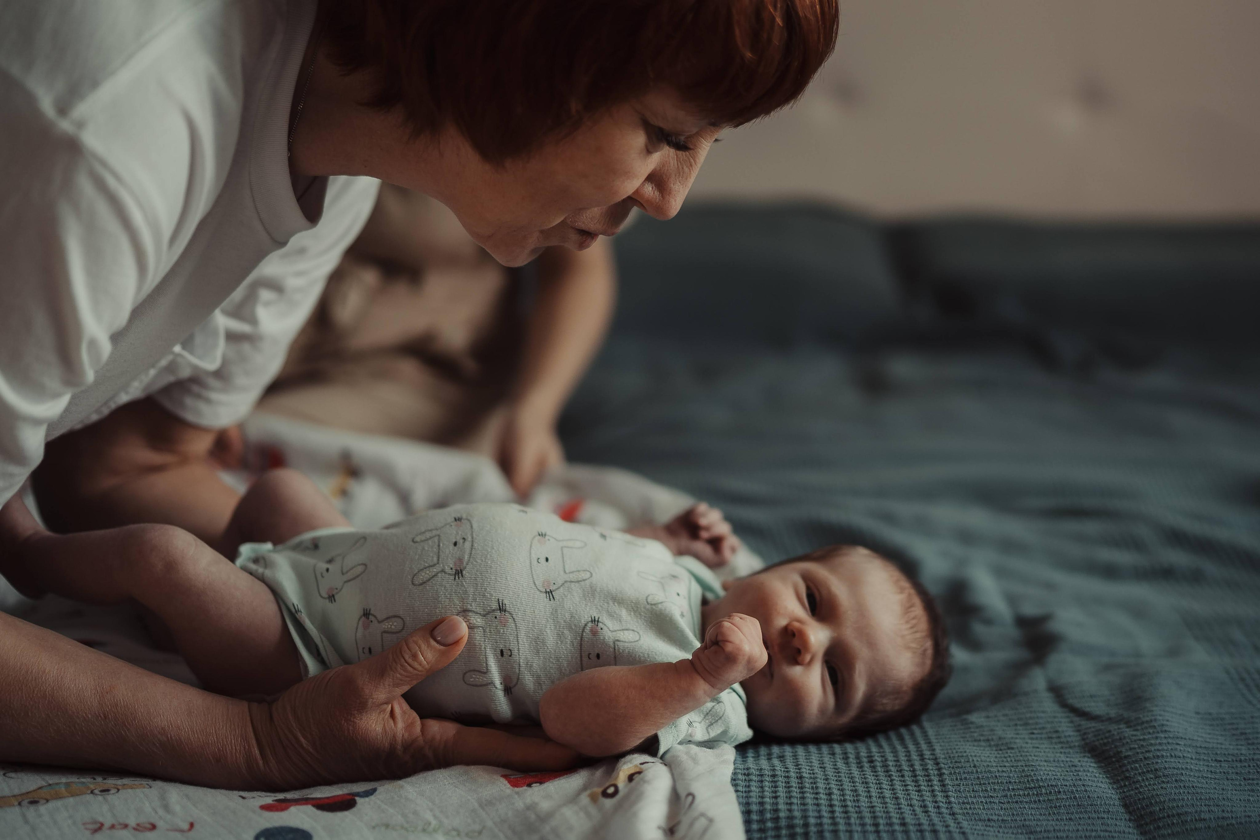 Family photo shoot. Real moments between people and their dogs