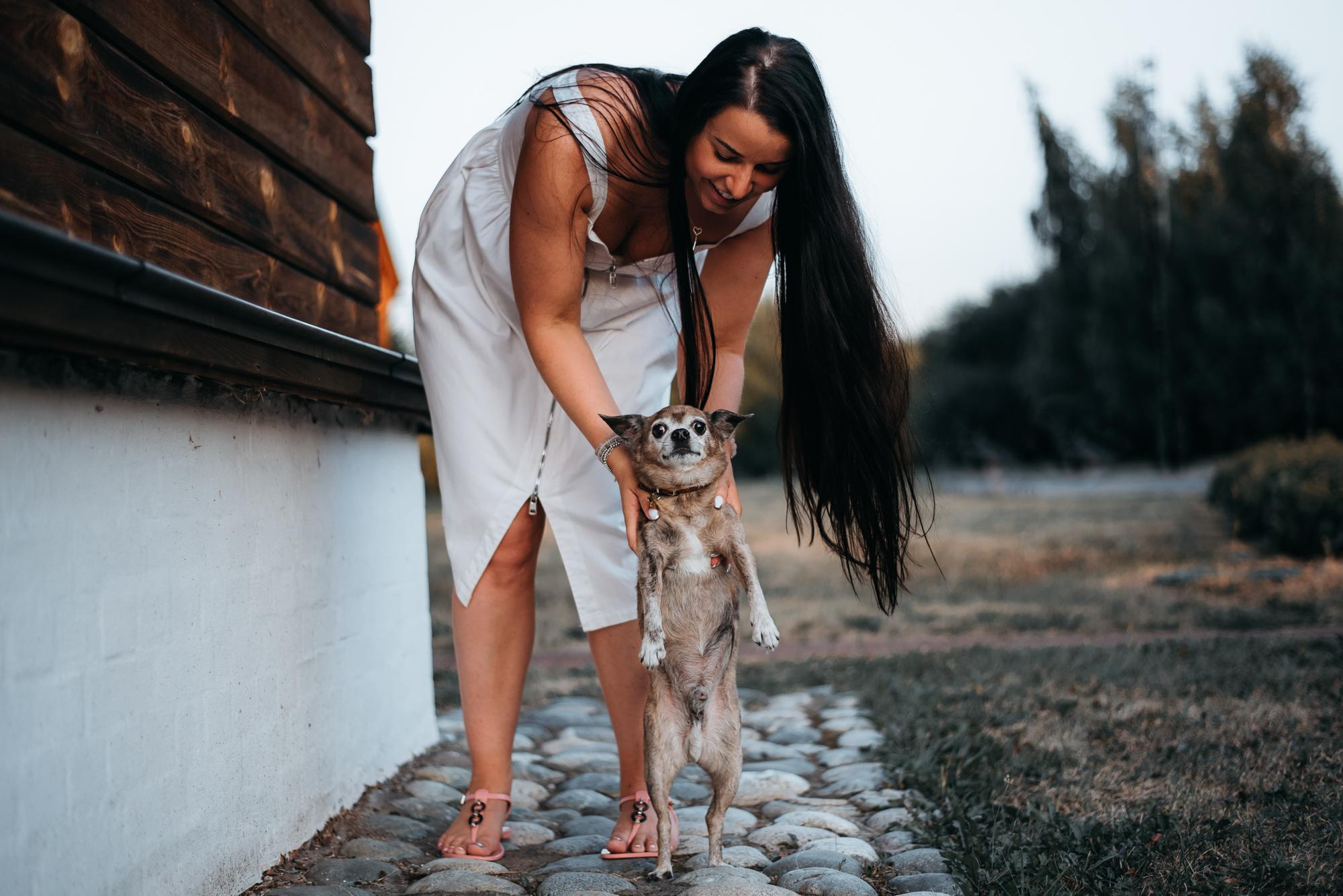 Elena and Vegas. Real moments between people and their dogs