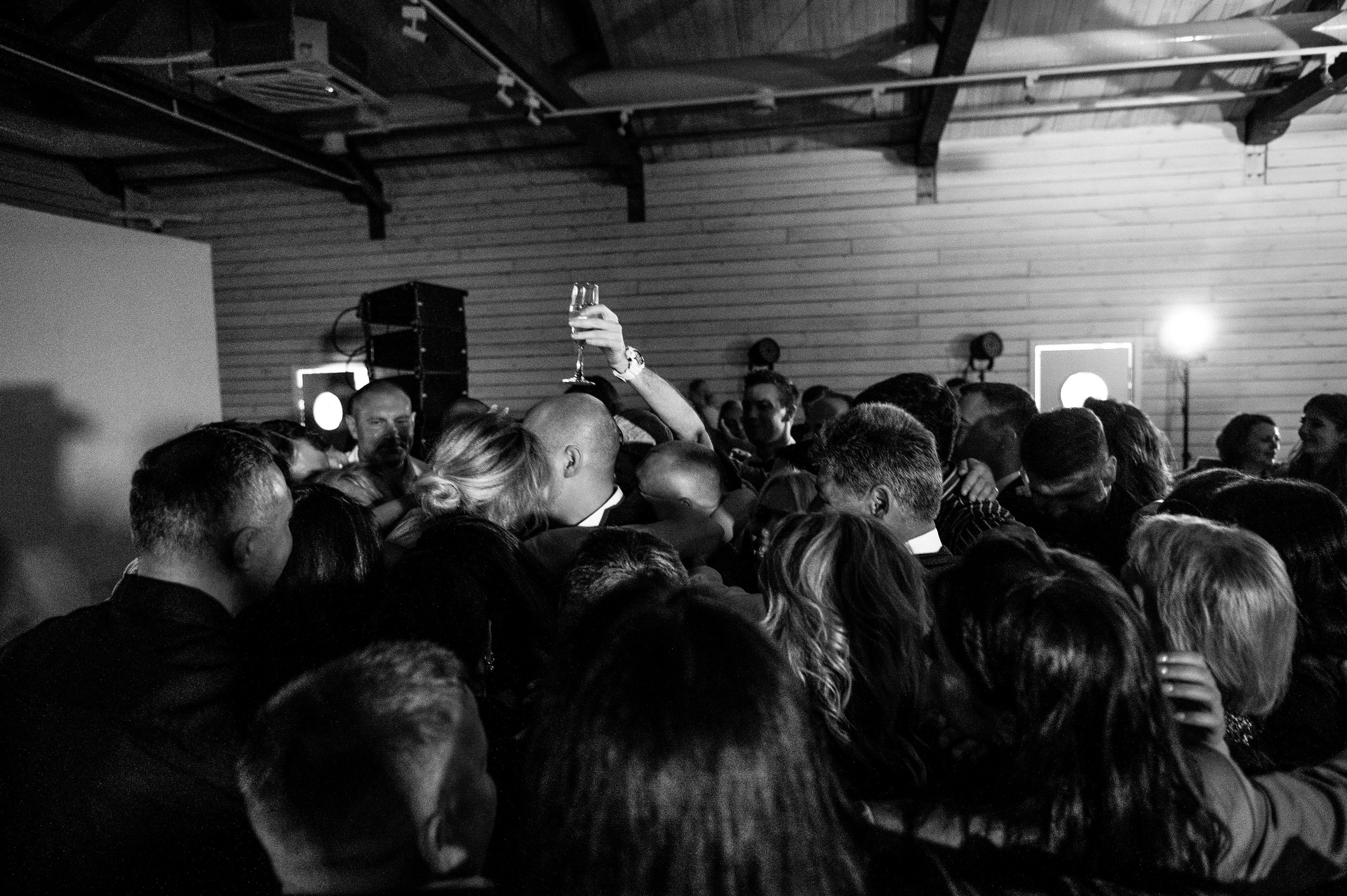 Suit up. Свадебный фотограф Саша Базенко