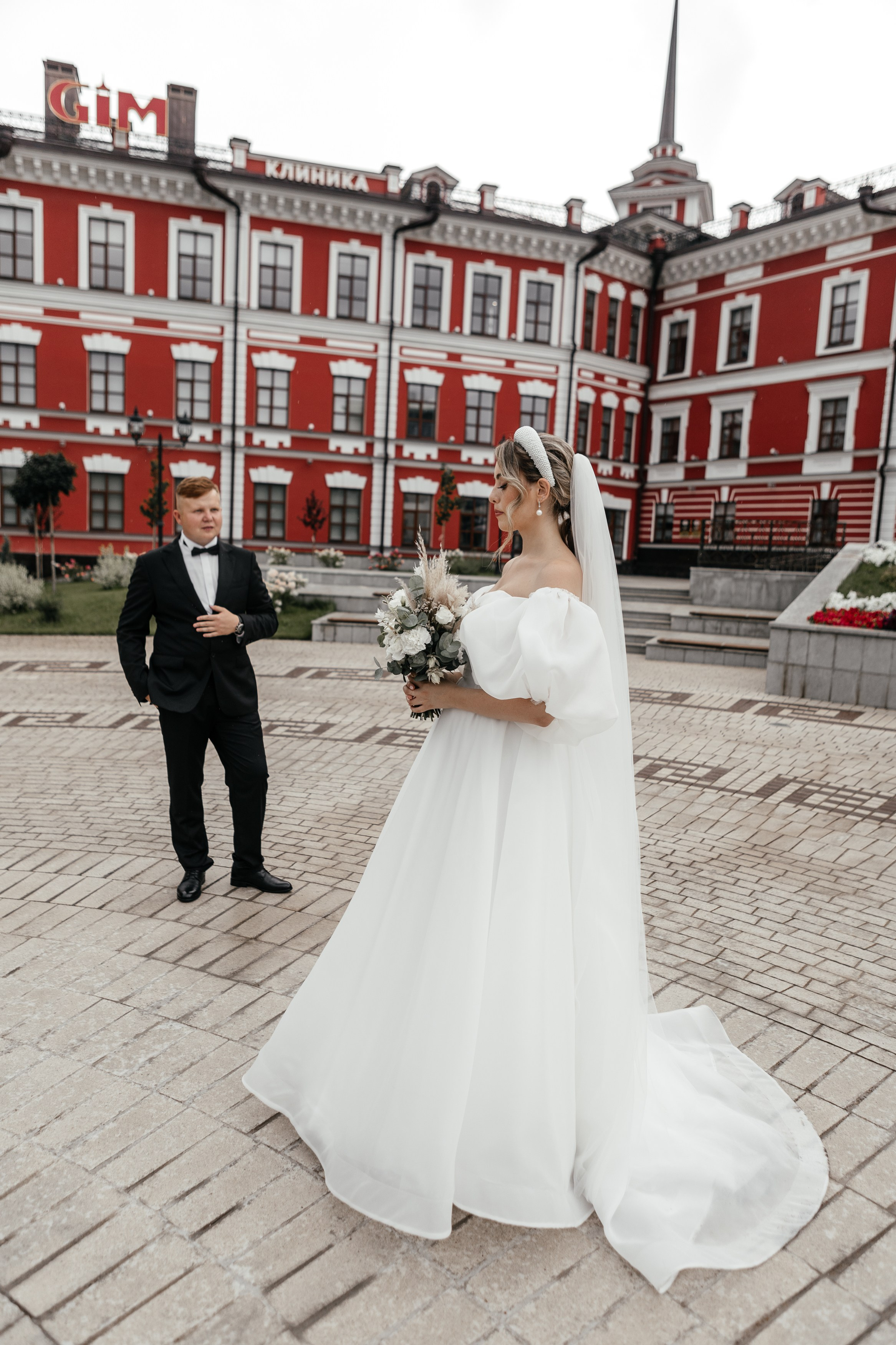 Свадебный фотограф Уфа — Руслан ГабдлисламовЖивые эмоции, красивые кадры, воспоминания на всю жизнь.Работаю по всей Республике Башкортоста. Свадебный фотограф Уфа Руслан Габдлисламов