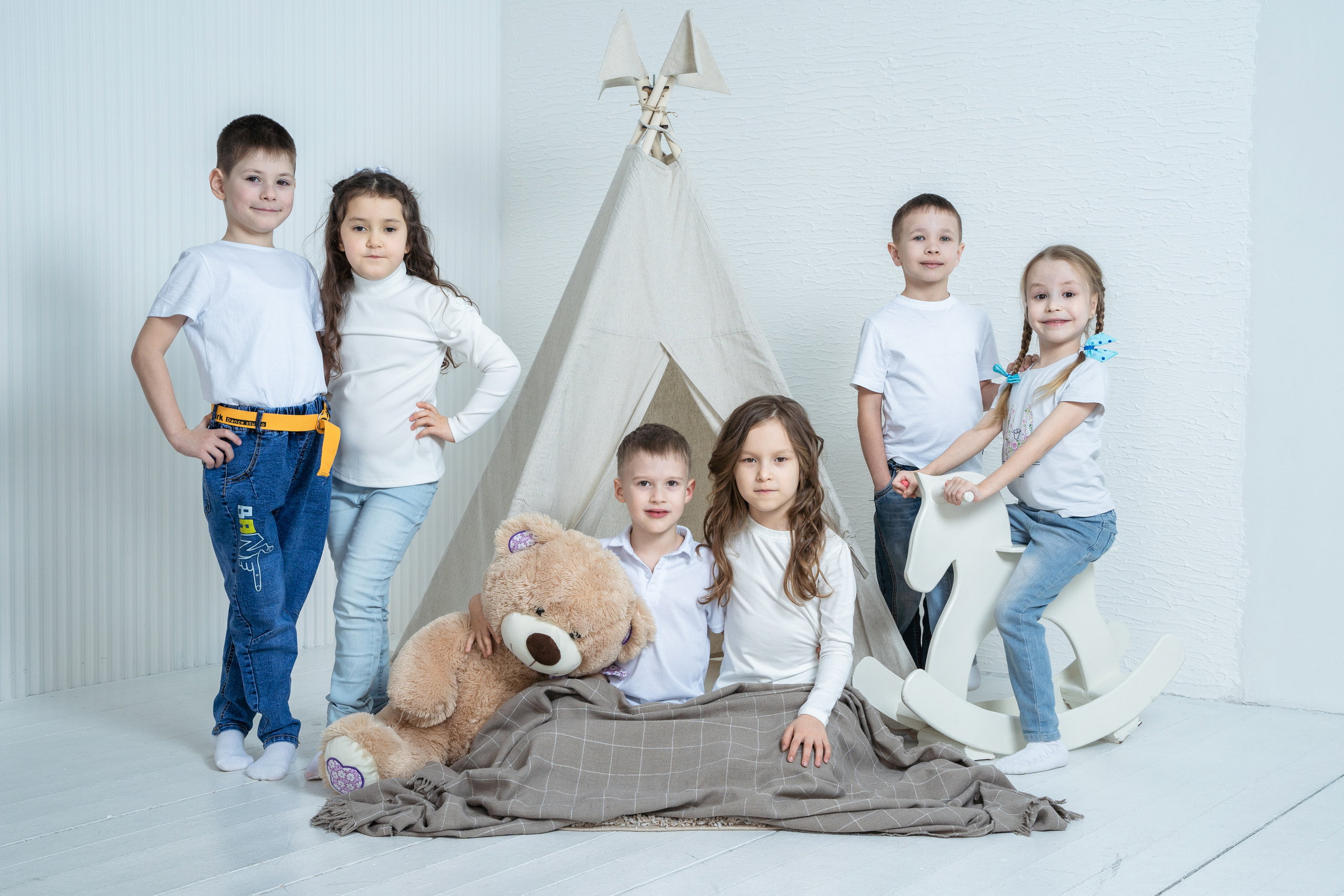 Стиль Карандашик. Выпускные альбомы Нижнекамск Набережные Челны Фотостудия Небо