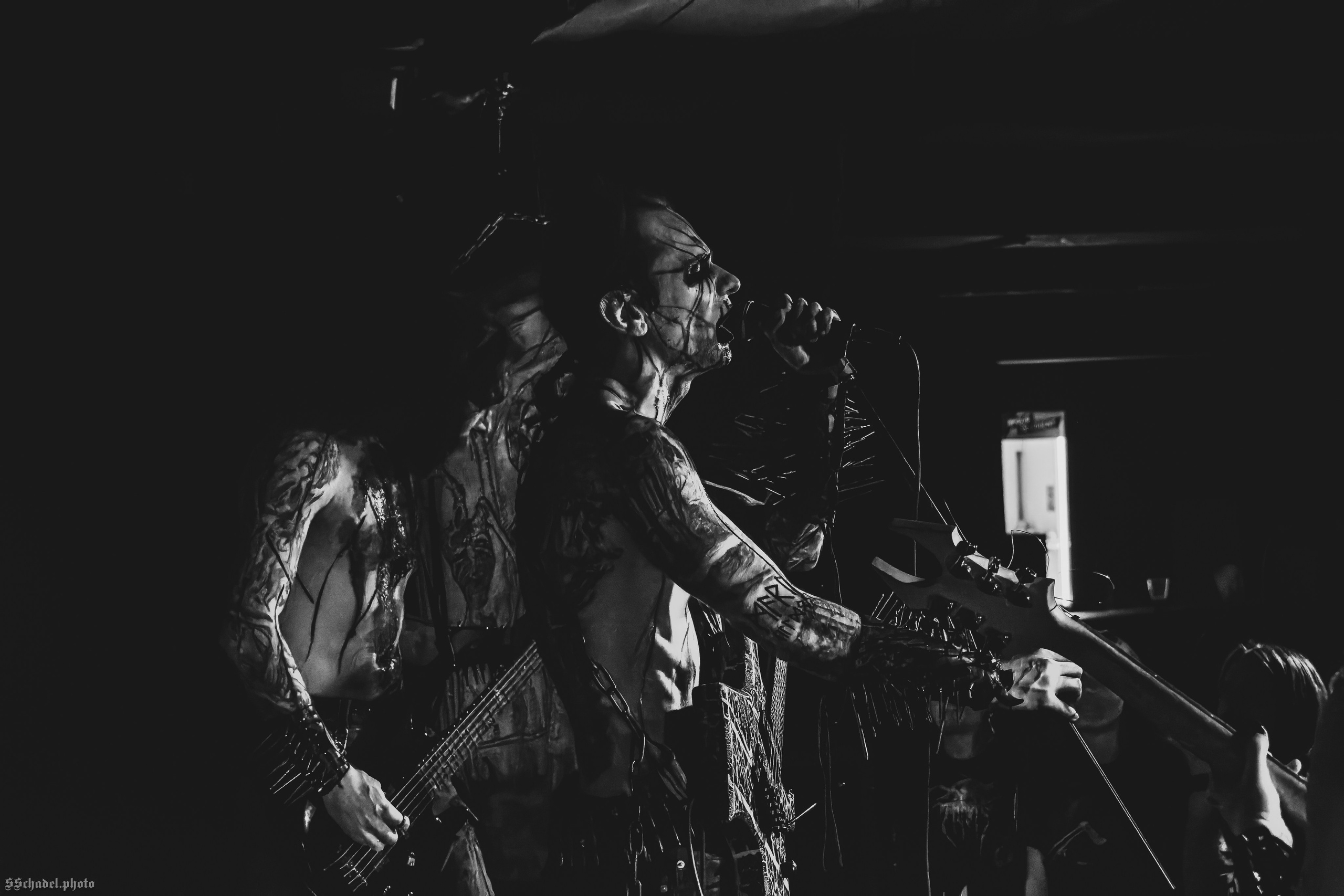 Frostlagte Måne 11.04.25. We will make everything metal!