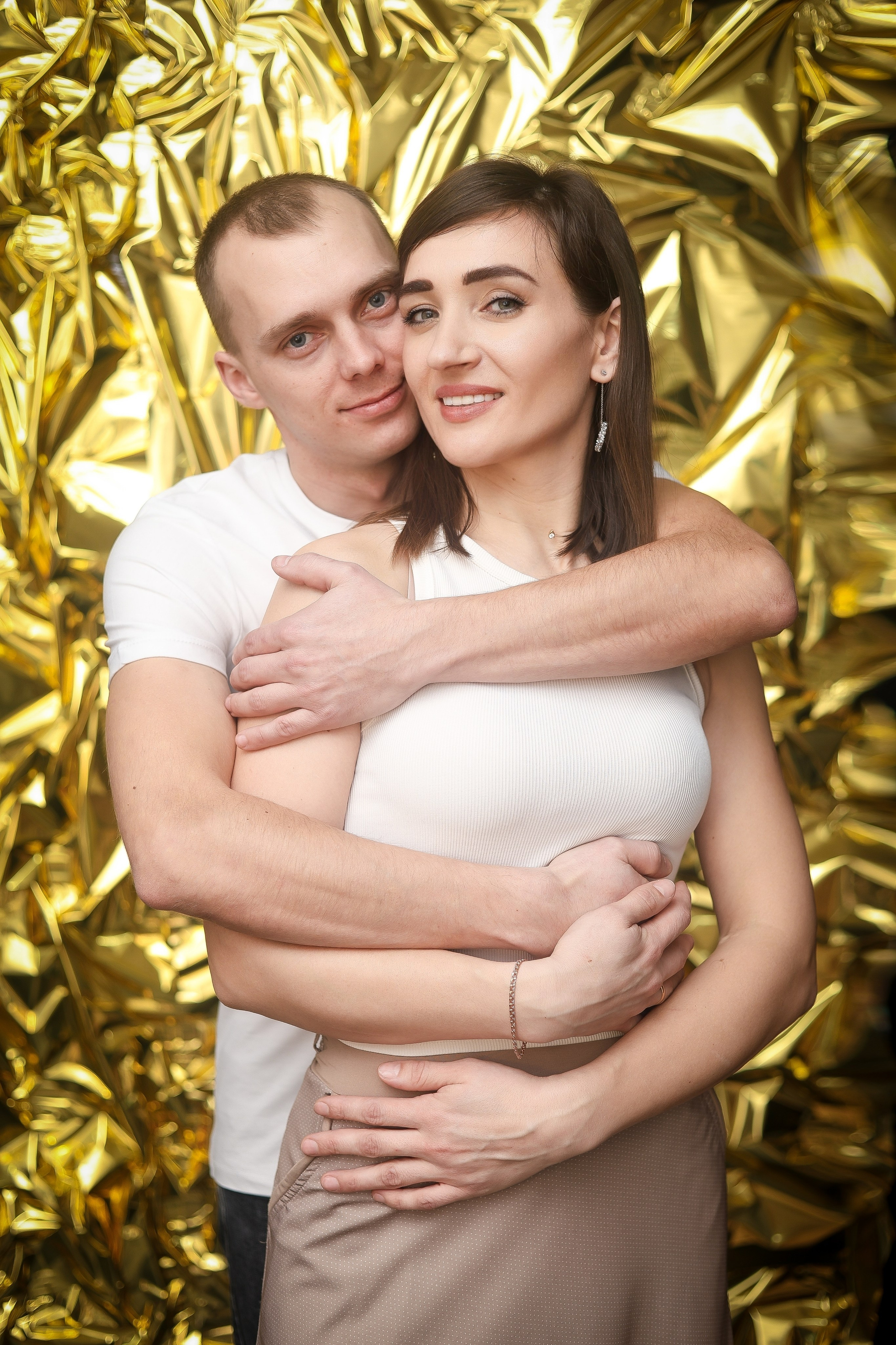 Семейные фотосессии студийные; новогодние, тематические, домашние и тд. Выпускные альбомы для школ и Детских садов в Барнауле /Выпускные/Свадебные/Детские/Семейные и др. виды съёмок /Фотограф Вера Валейко