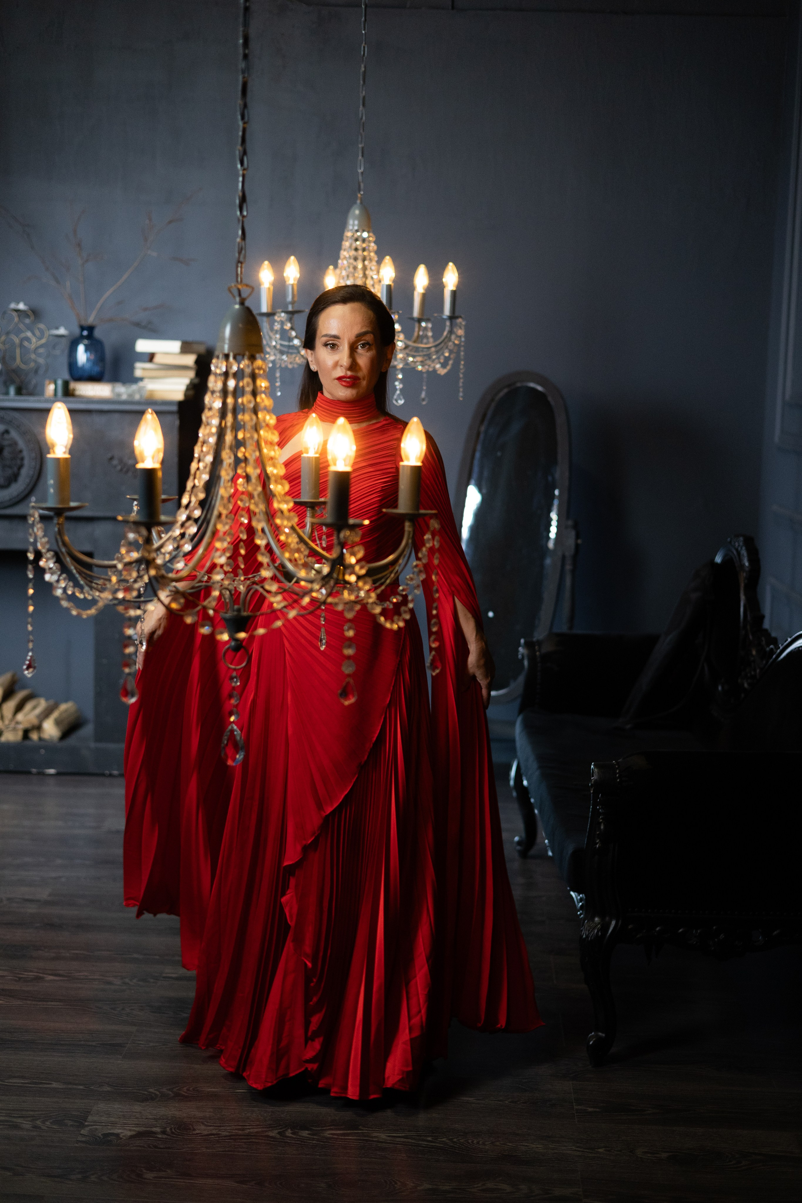 Студийная съемка. Привет, меня зовут Юлия Великая!