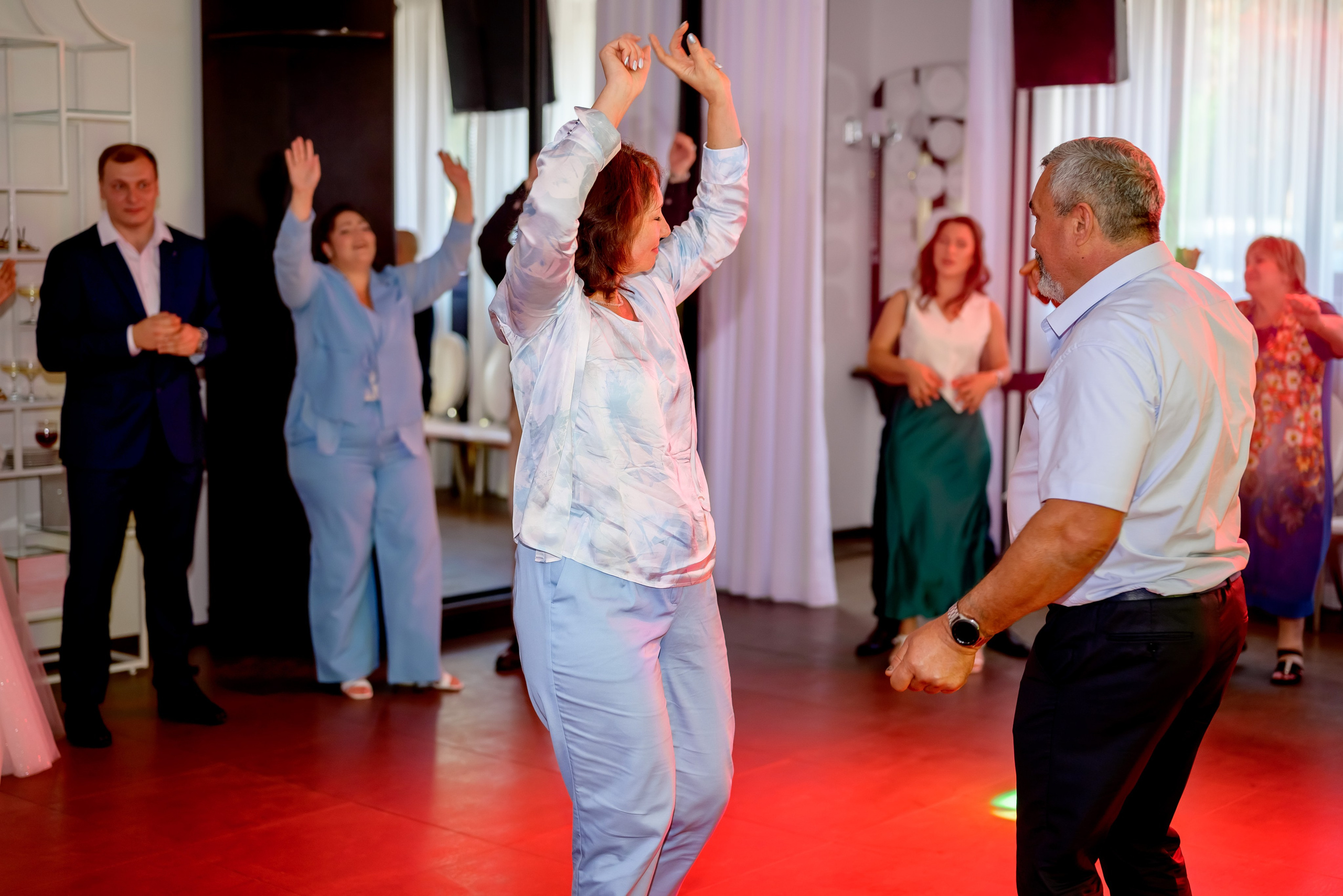Банкетная часть. Юлия Басня семейный и свадебный фотограф в Донецке