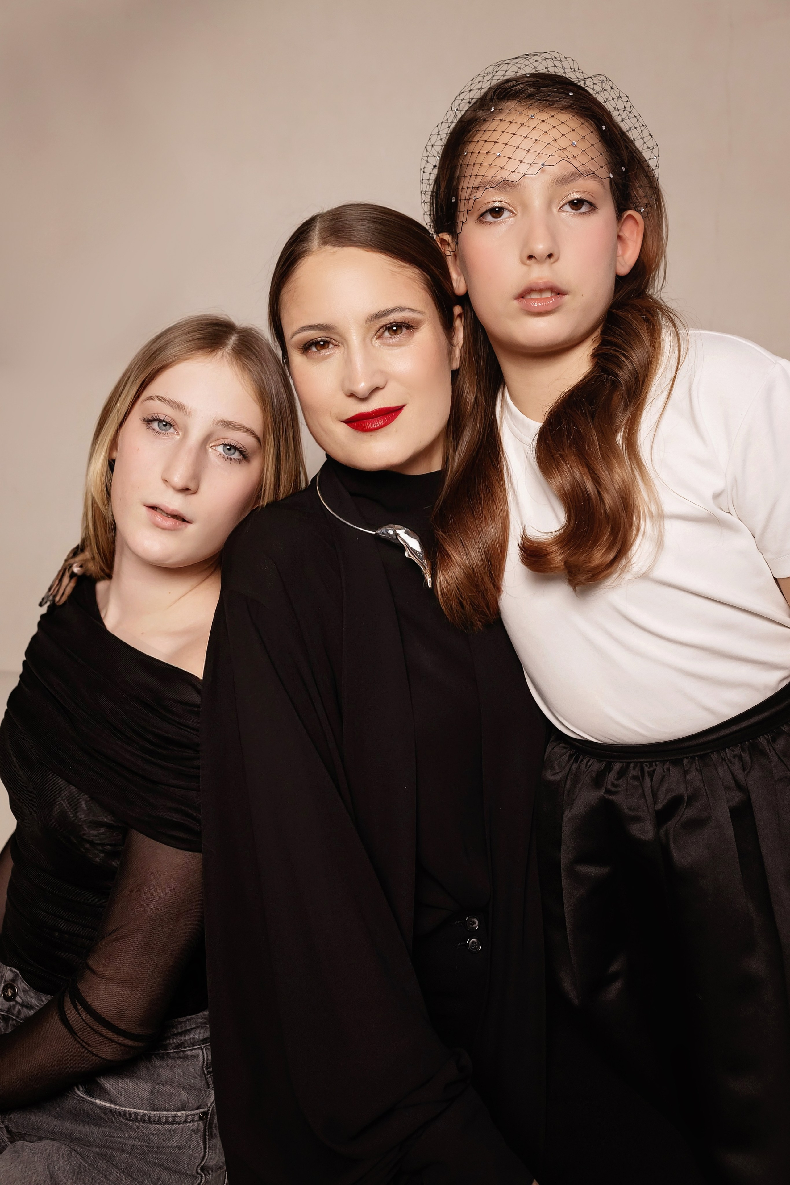 Анна, Никита и дочери. Фотограф в Москве Ксения Мокрушина | Brand & Women photographer