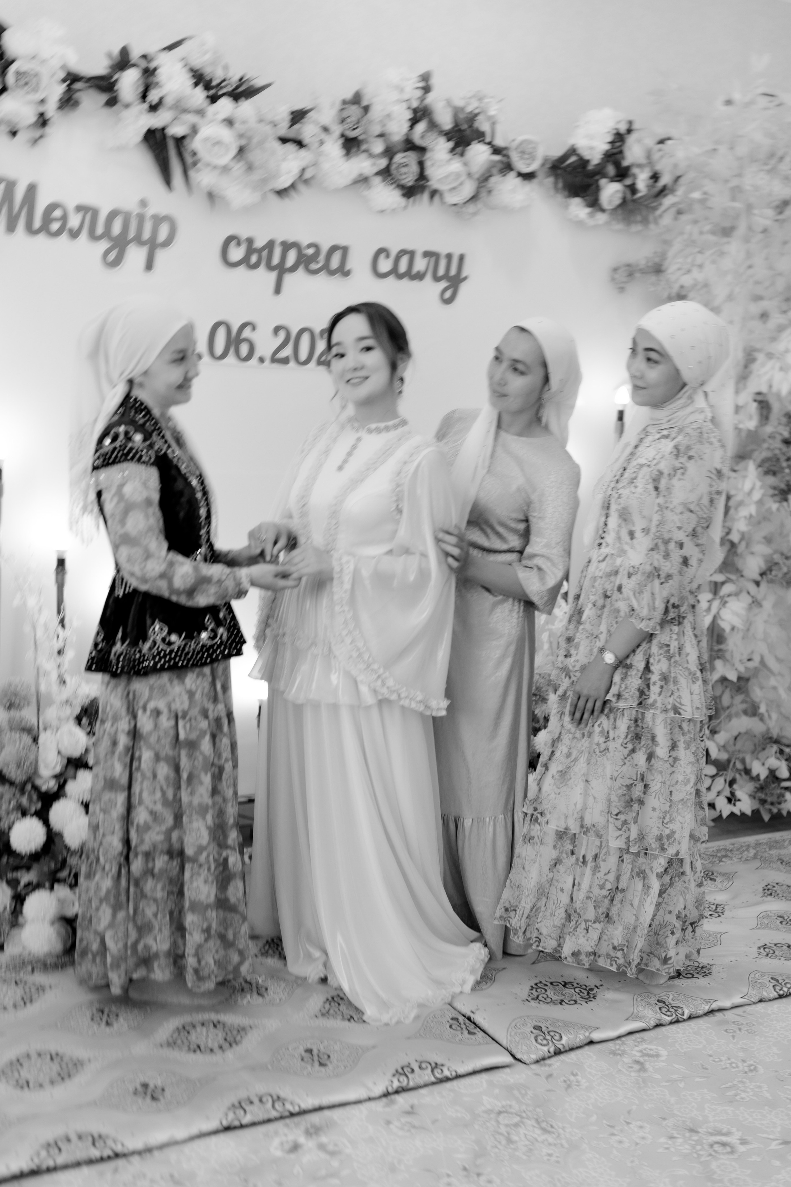 Moldir — syrğa salu. Wedding and Love story Photographer