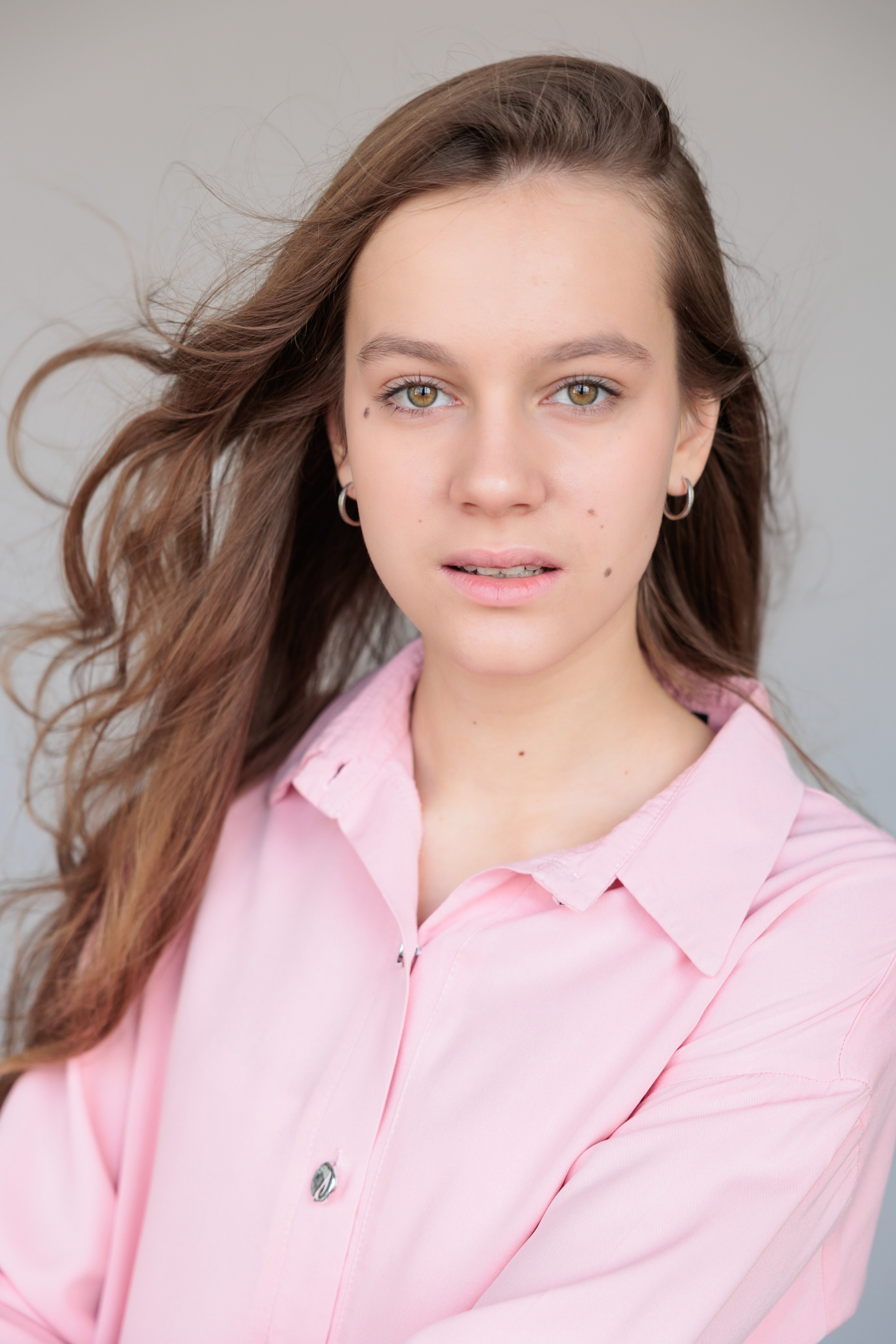 ПОЛИНА. Я фотограф из Москвы к Вашим услугам