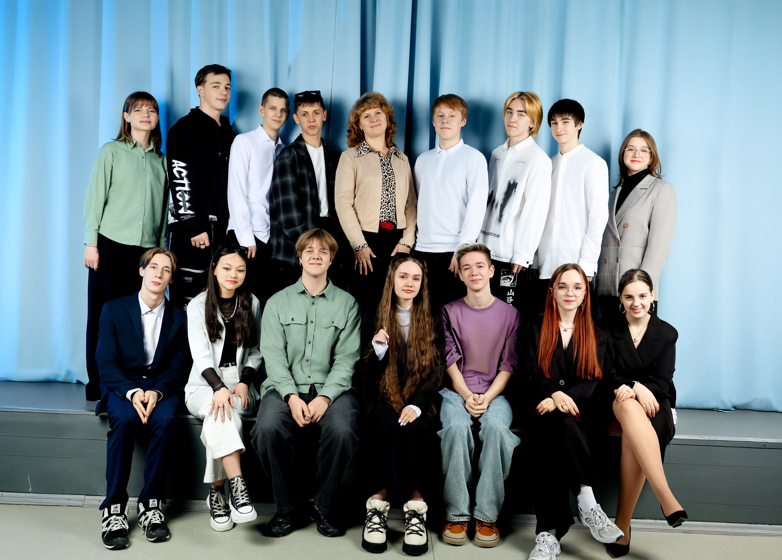 9 классы 2025 год. Артём Печерин фотограф в Оленегорске