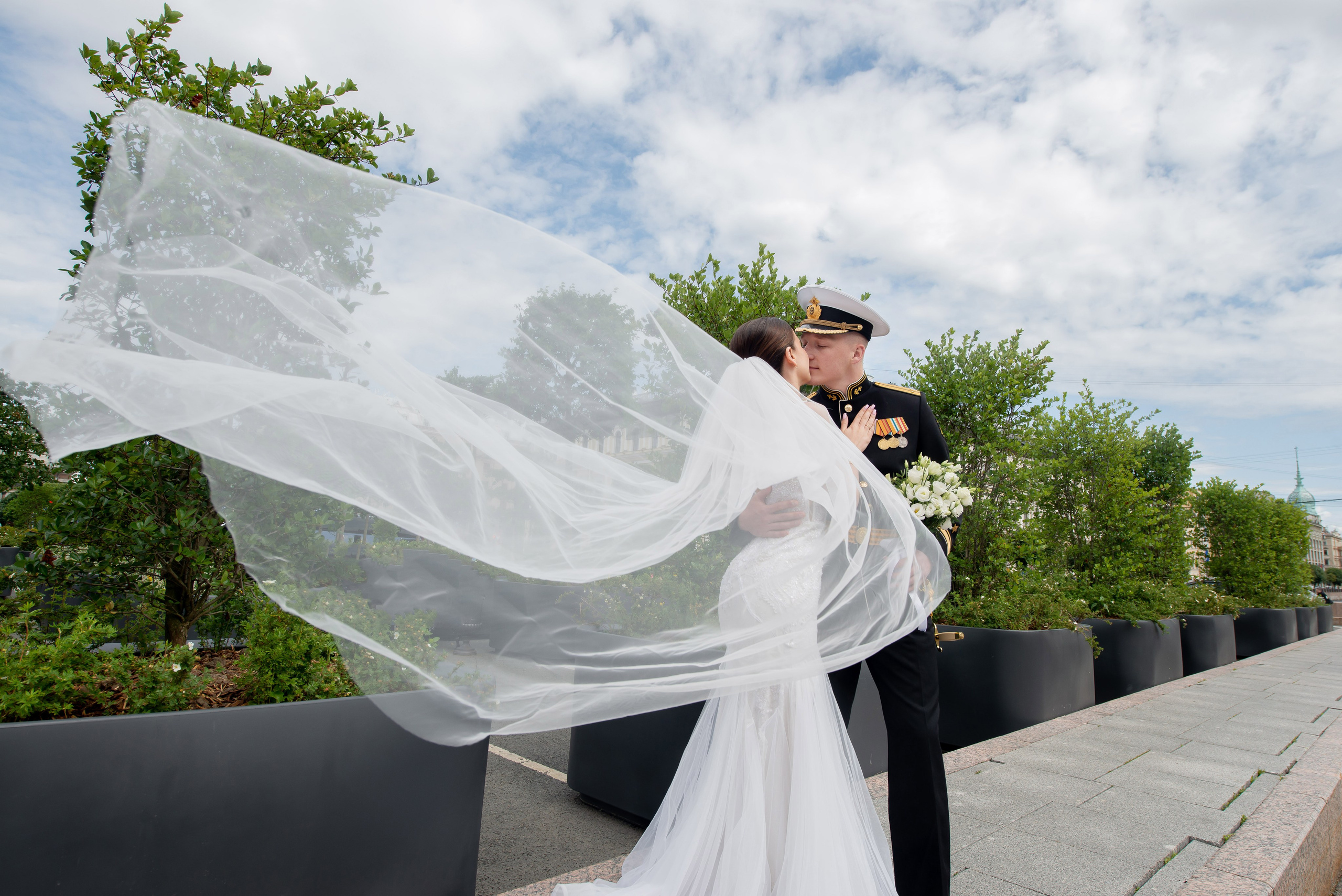 Елизавета и Максим (фотосессия у Дворца Штиглица, набережная Мойки и у Законодательного собрания). Портретный, семейный и свадебный фотограф в Санкт-Петербурге и в Пушкине Ширяев Денис