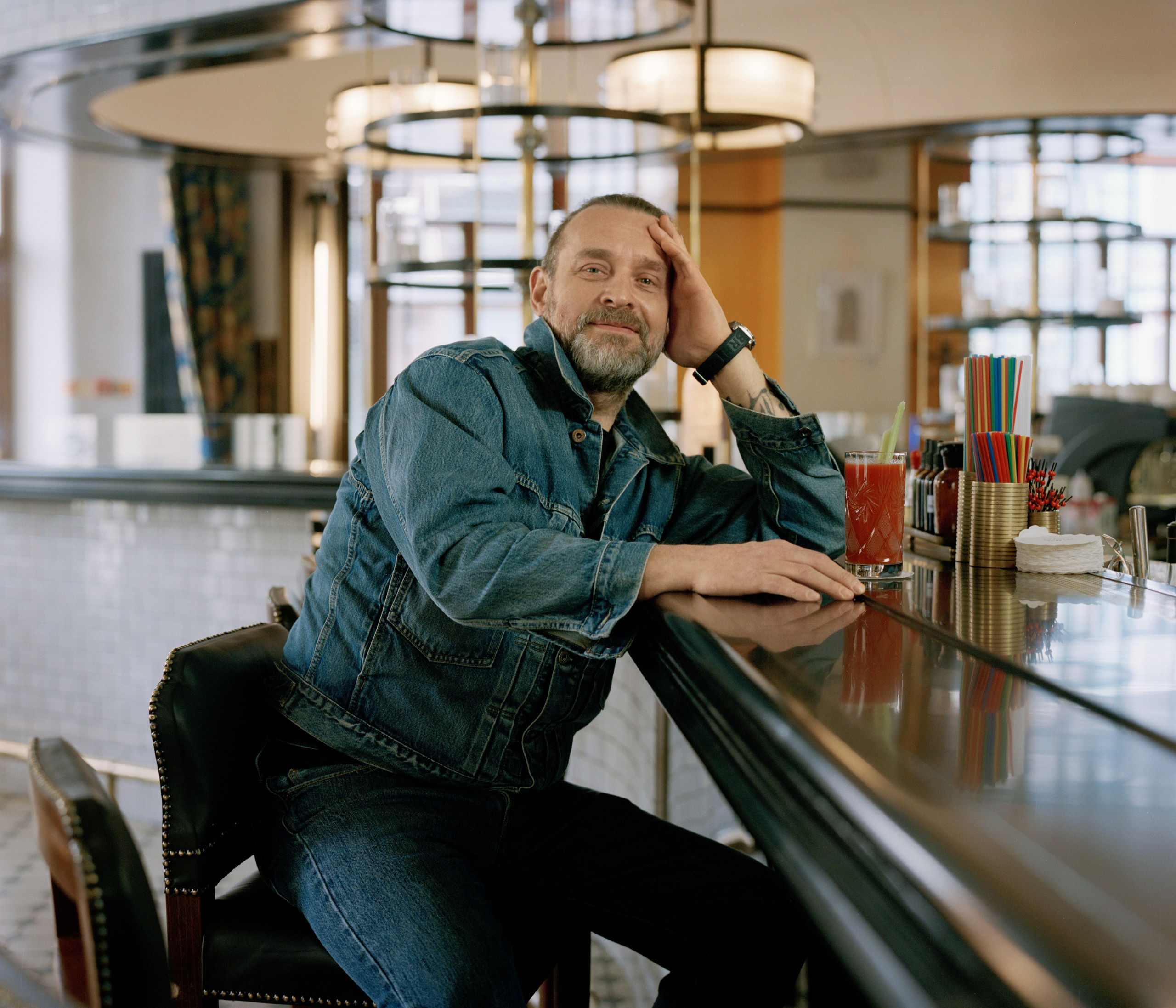 Editorial. Ksenia Inverse visual artist