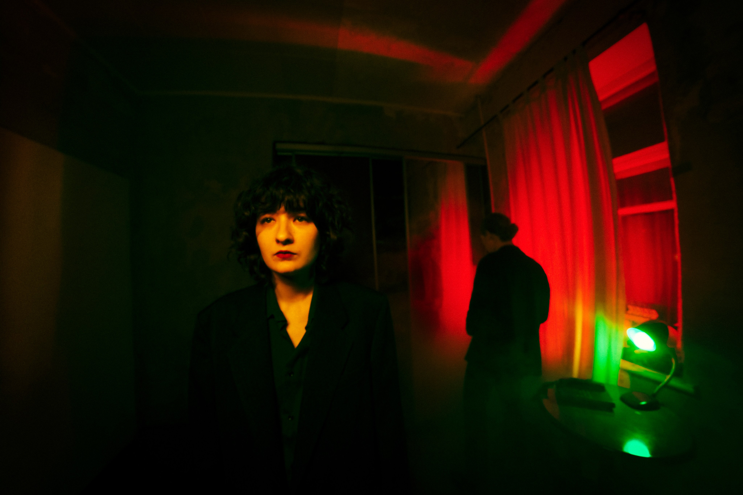 ШАР В СТОЛЕ. Berman Euginia