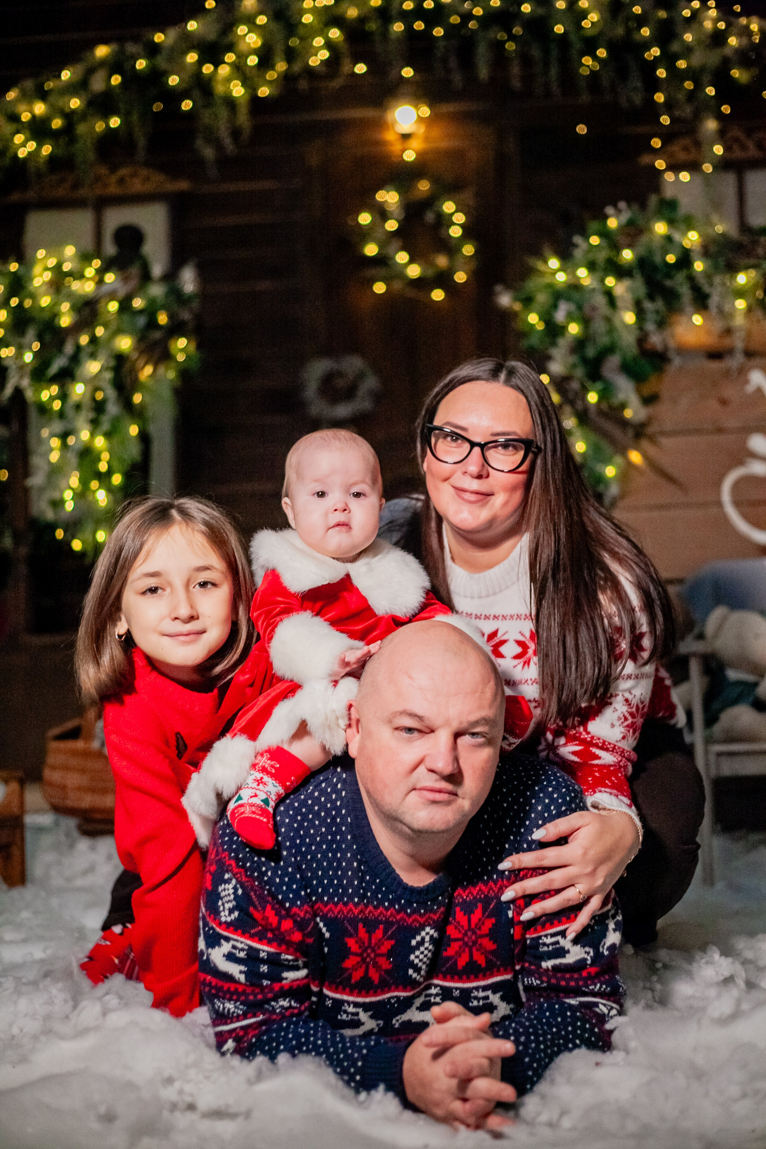 Ульяна и ее семья новый год 2024. Свадебный и семейный фотограф в Армавире