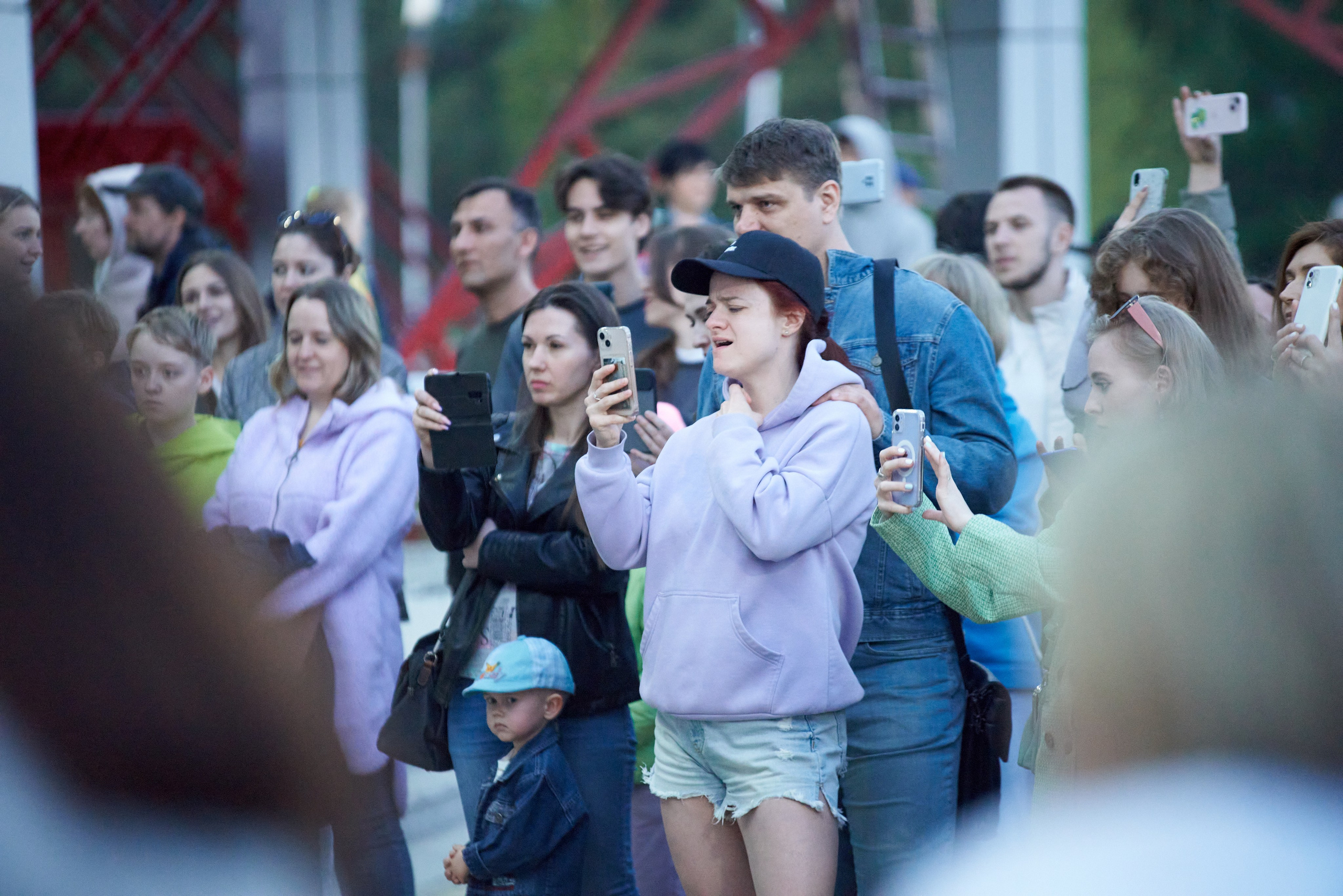 Репортаж: Музыкальная школа Виртуозы в Ночь музеев у планетария. Репортажный и женский фотограф в Новосибирске