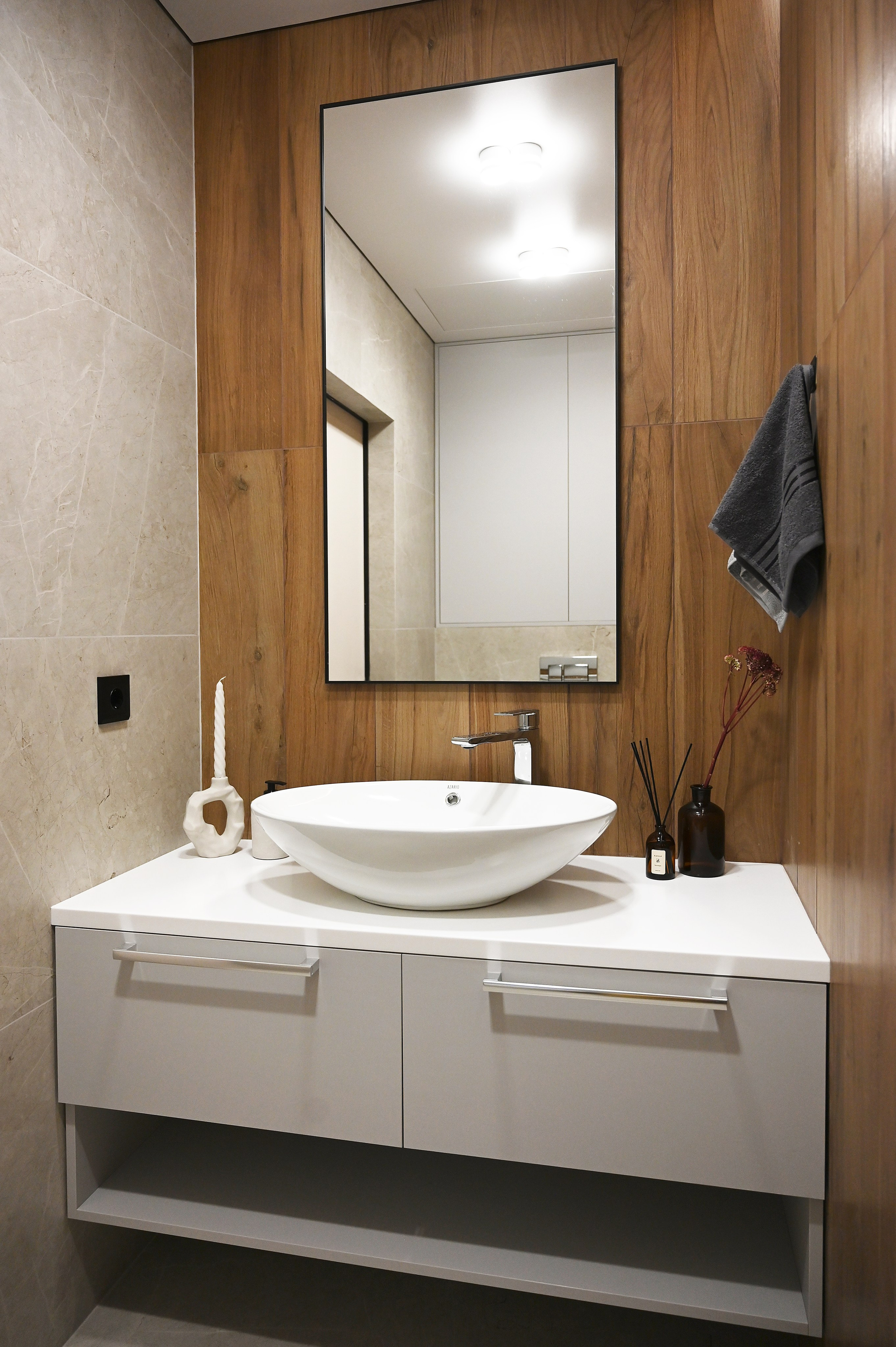 Башня Исеть дизайнер Вероника Миллер. Мебель на заказ