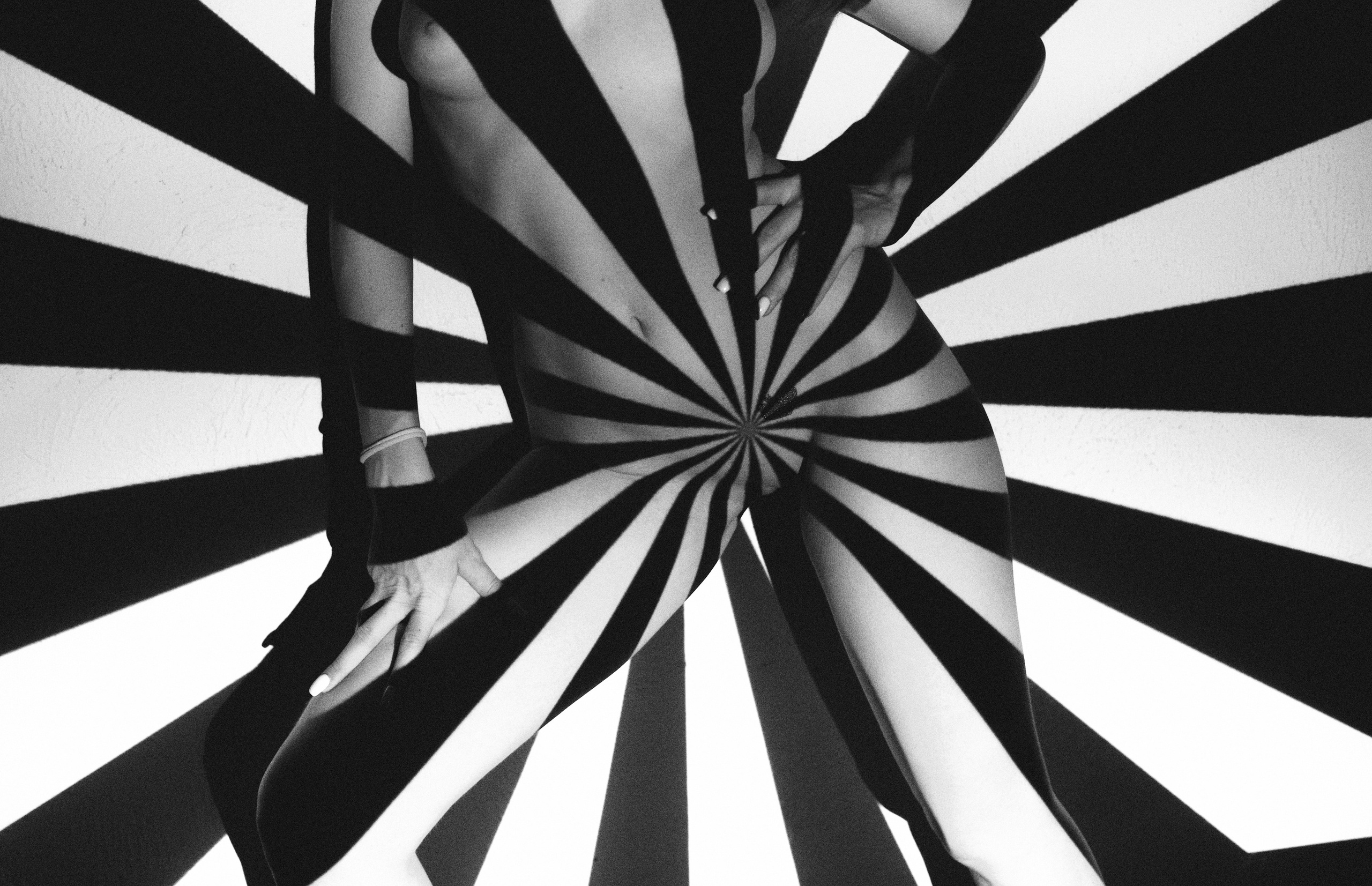 Черная полоса. Кирилл Акишкин — режиссёр и фотограф | Кинестетика визуального повествования| МОСКВА