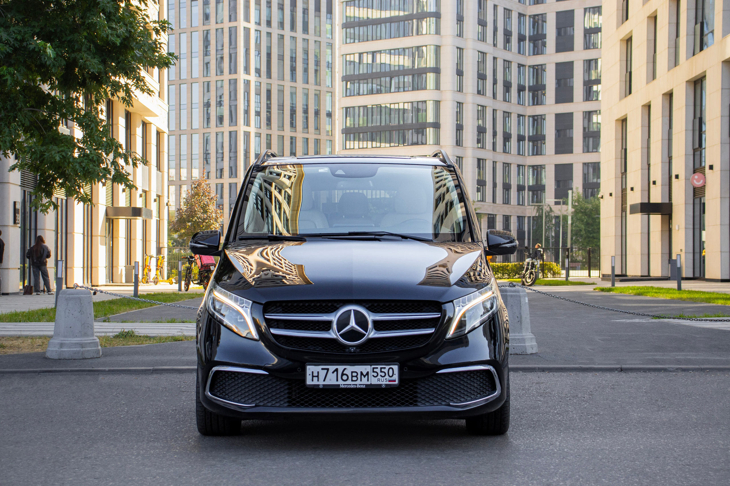 Mercedes-Benz V-class