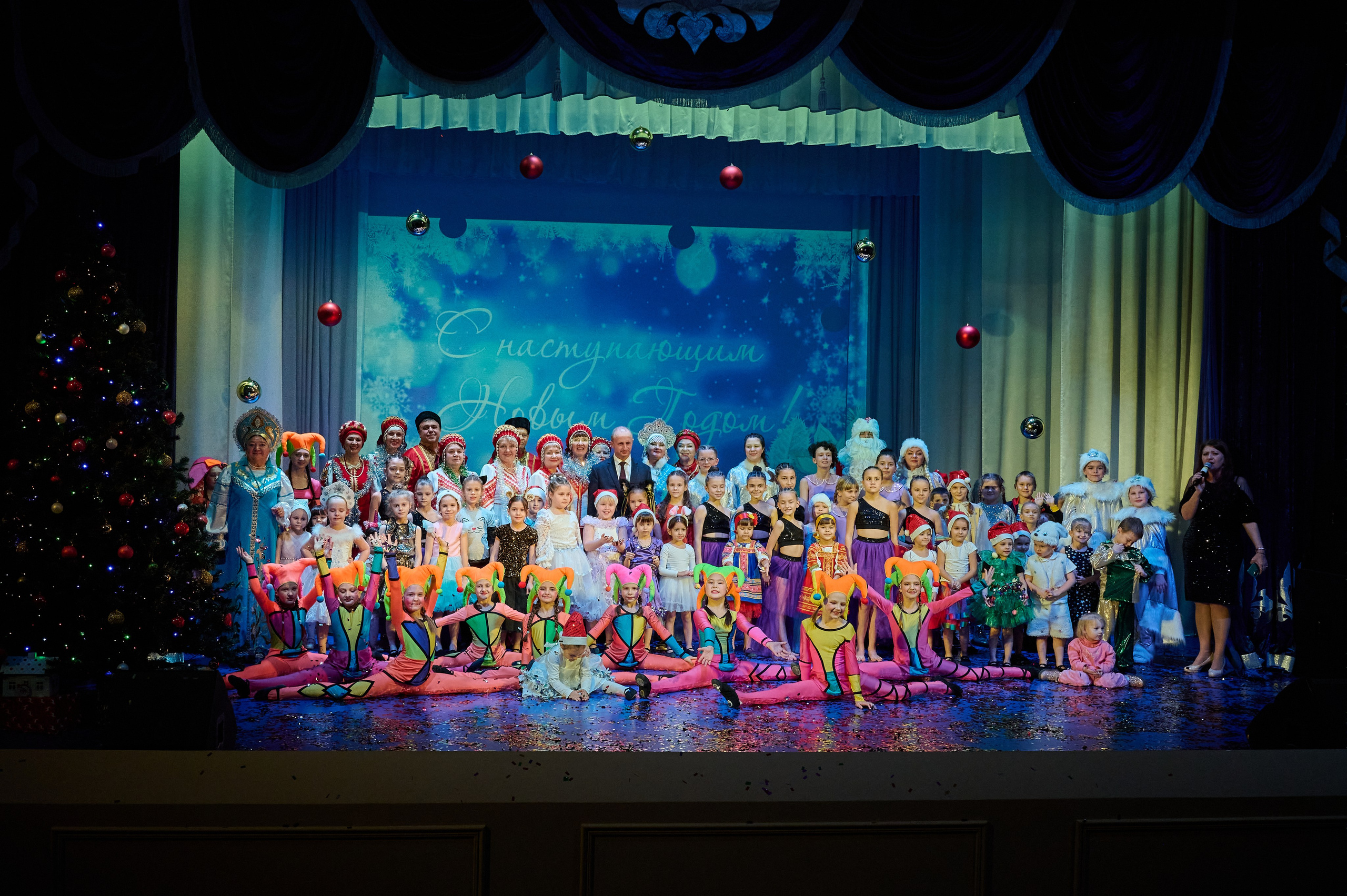 Концерт в ДК Марьина роща. Жизнь курорта Кабардинка в фотографиях