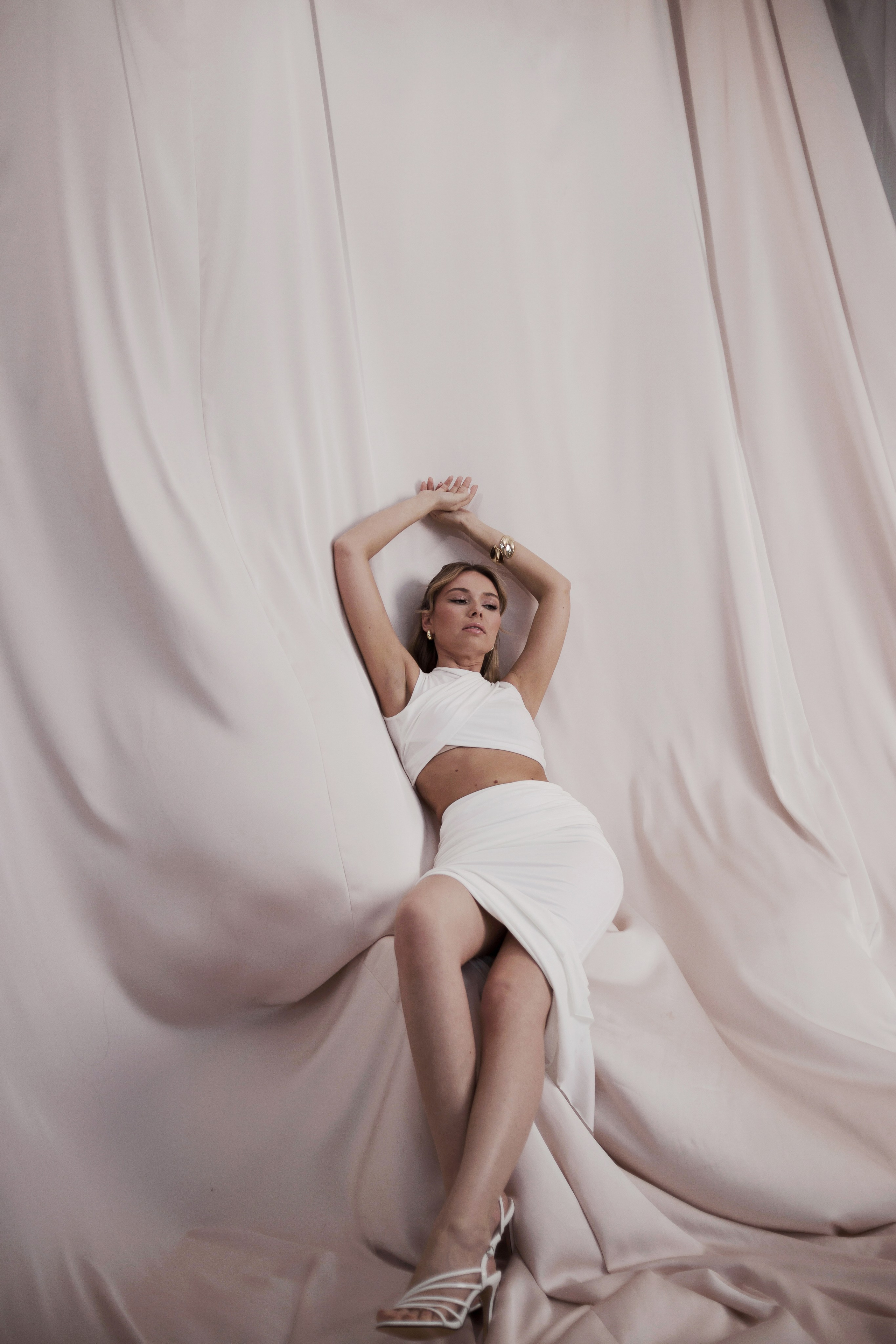 Md: @lovexxxxMuah: @mari.bulatovaOrg: @creative_photodayLoc: @daily_photostudio