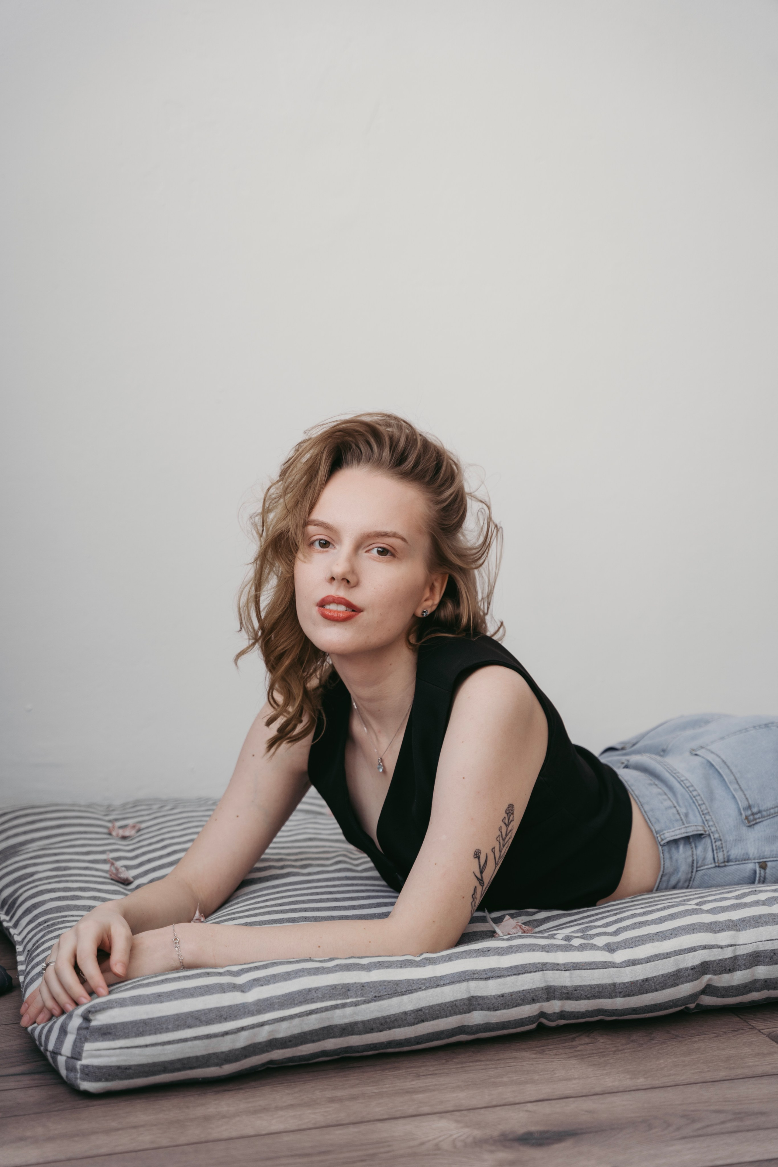 В студии. Фотограф Волгоград Ксения Устинова