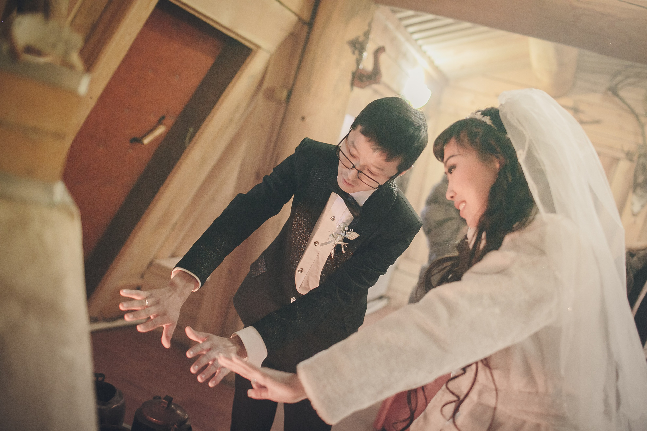 Зимнее свадебное фото. Фотограф Надежда Куин, Якутск