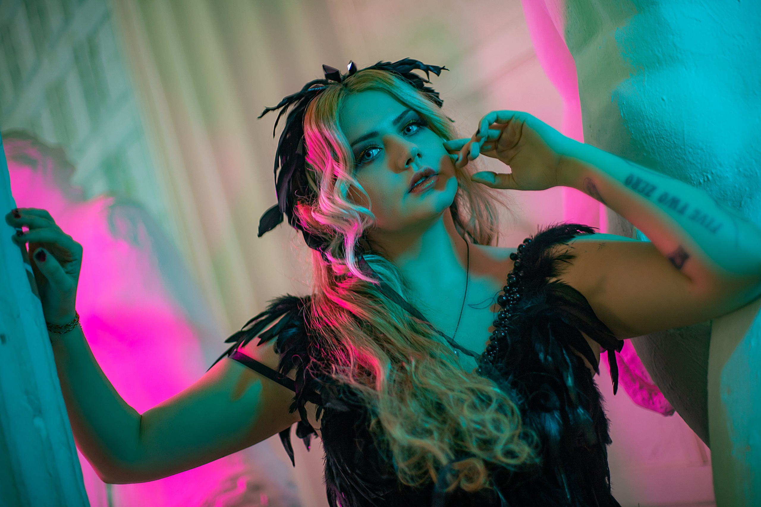 TINA NEON. Polaroud love