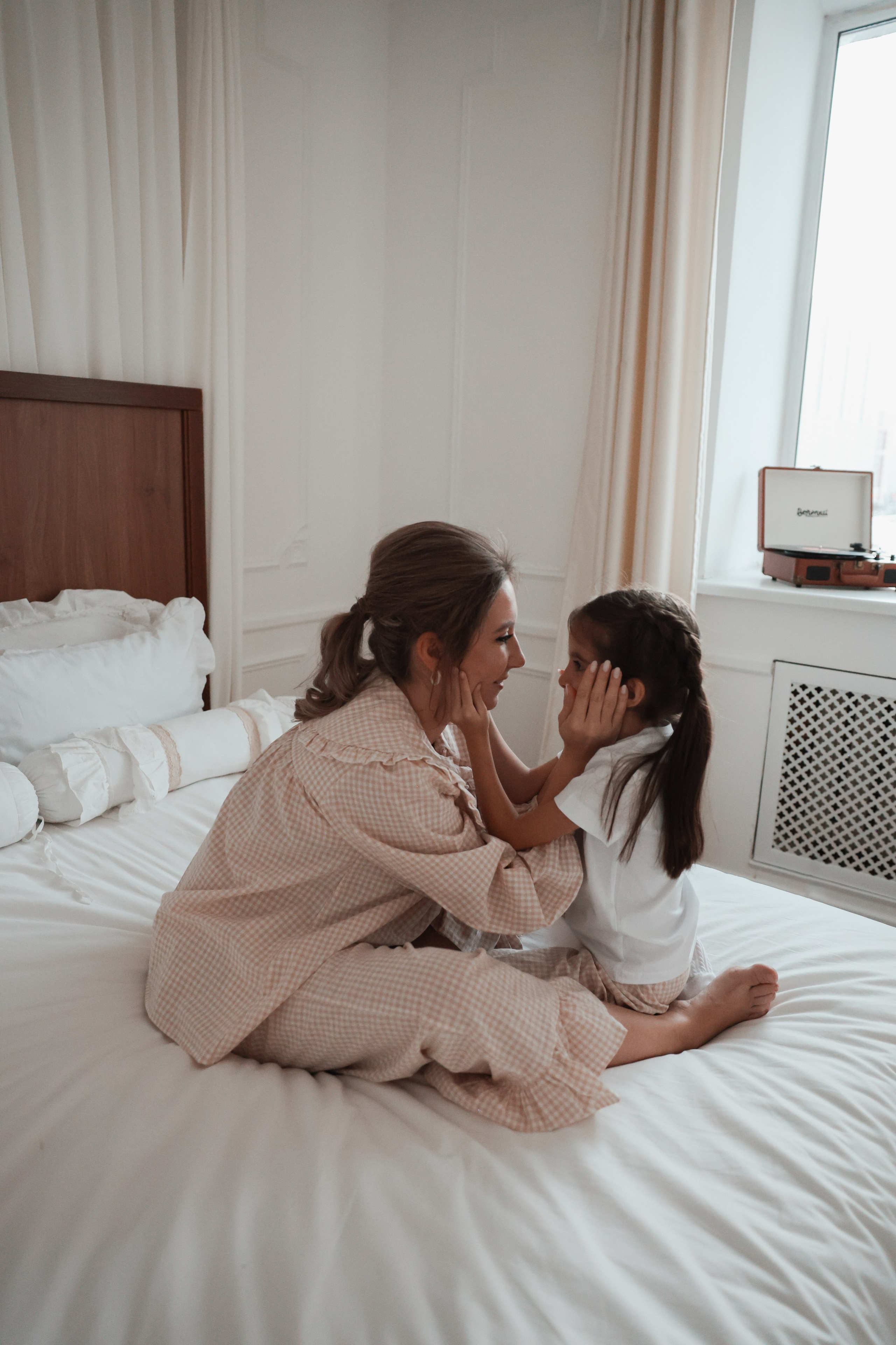 Рождественская история. Яна и Ева. Ваш семейный newborn и lifestyle фотограф в СПБ Наталья Журавлева