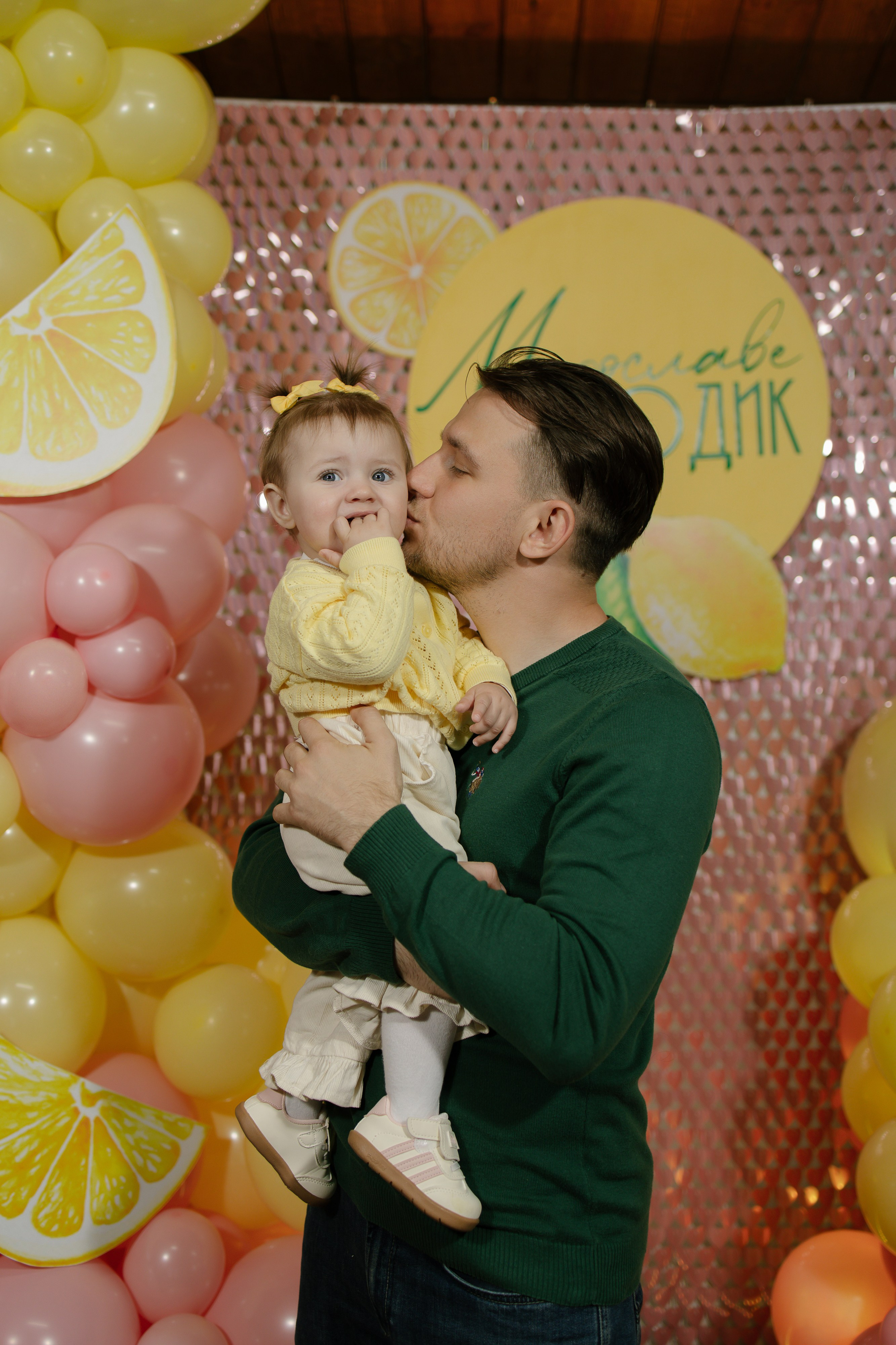 Мире 1 годик. Свадебный и семейный фотограф в Краснодаре/Геленджике/Сочи/Санкт-Петербурге