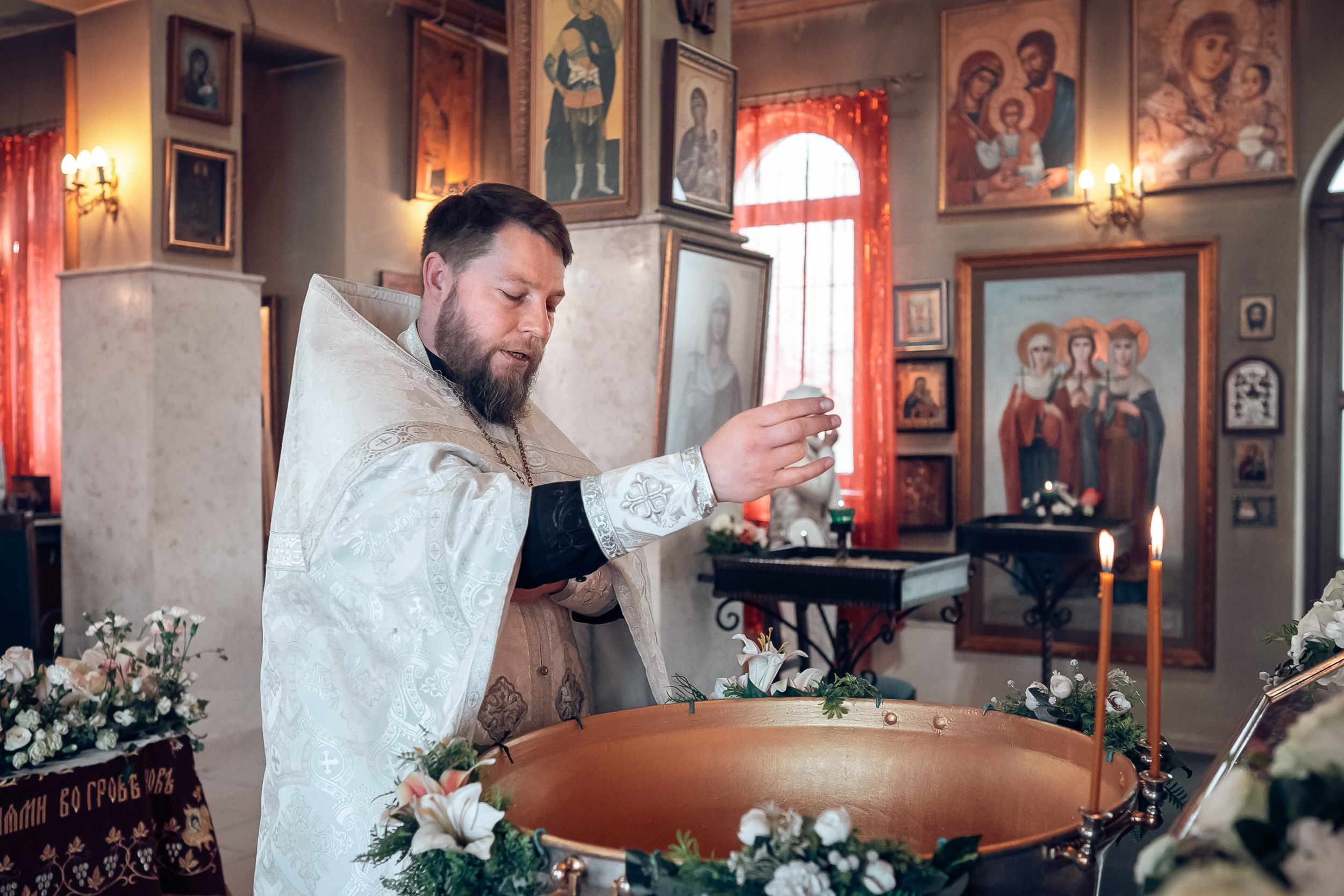 Крещение в храме Прп.Сергия Радонежского с. Орлиное. Церковный фотограф Севастополь