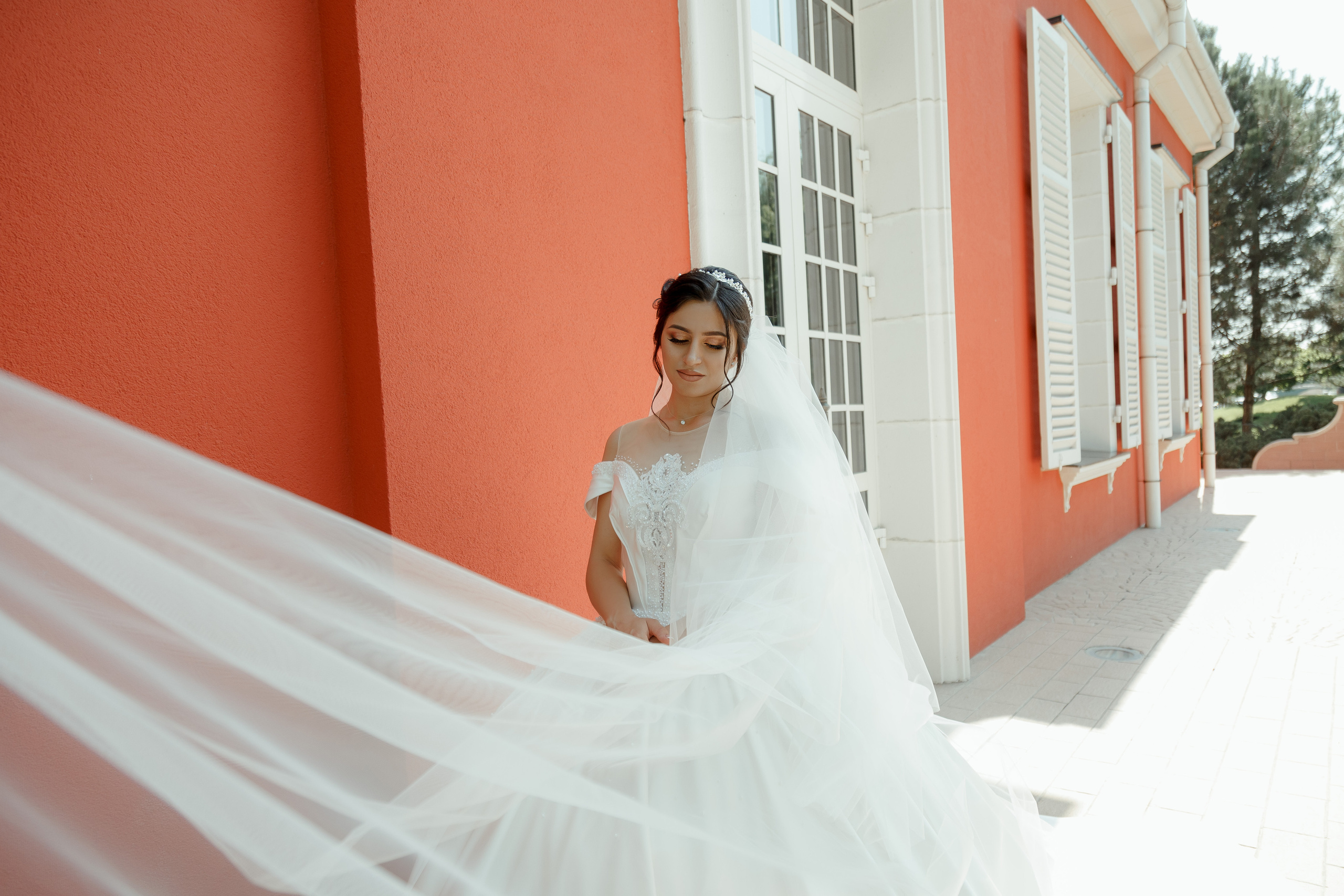 V&D. Фотограф Эмма Хатламаджиян