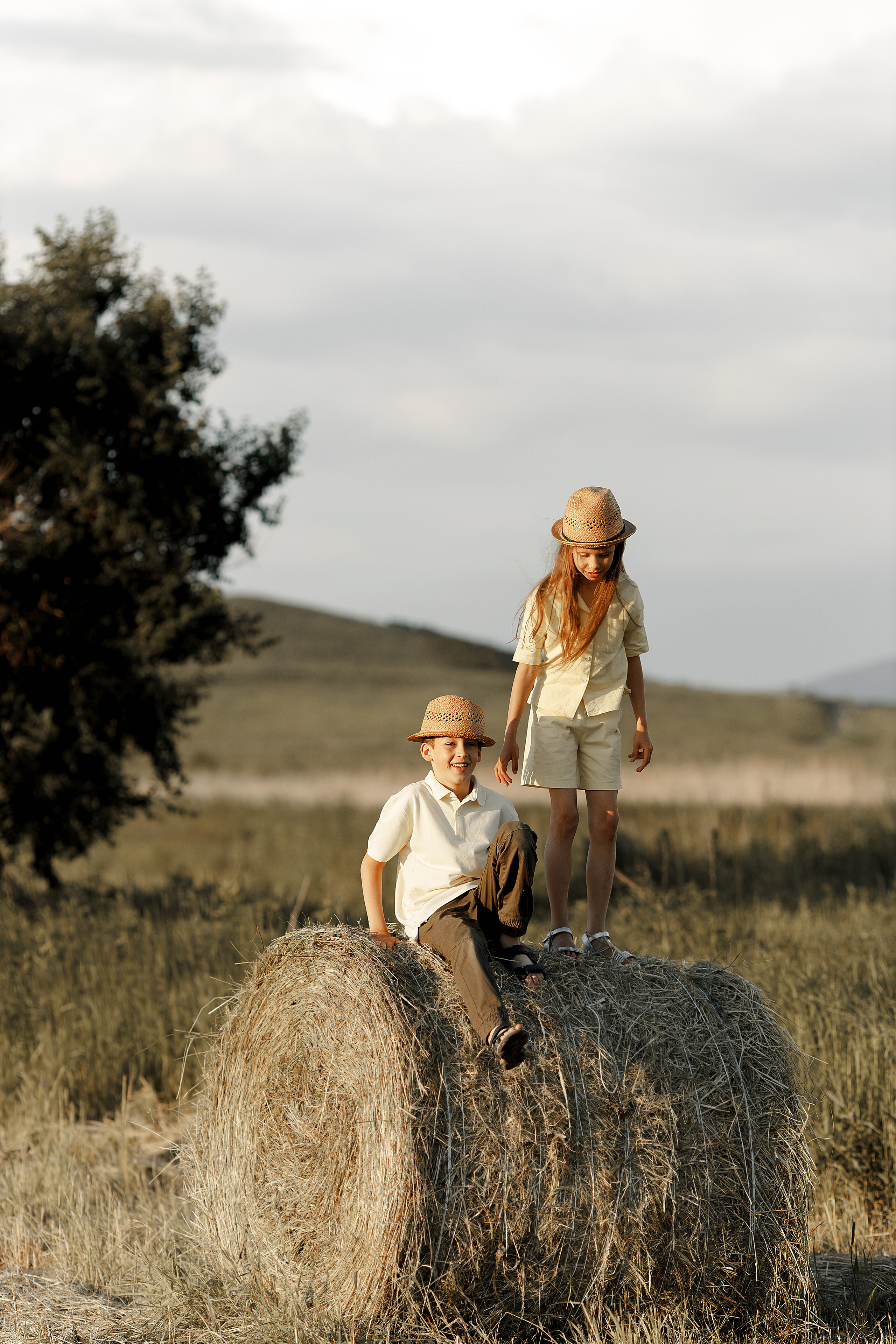 Поле закат лето. Свадебный и семейный фотограф  во Владивостоке Ольга Украинец