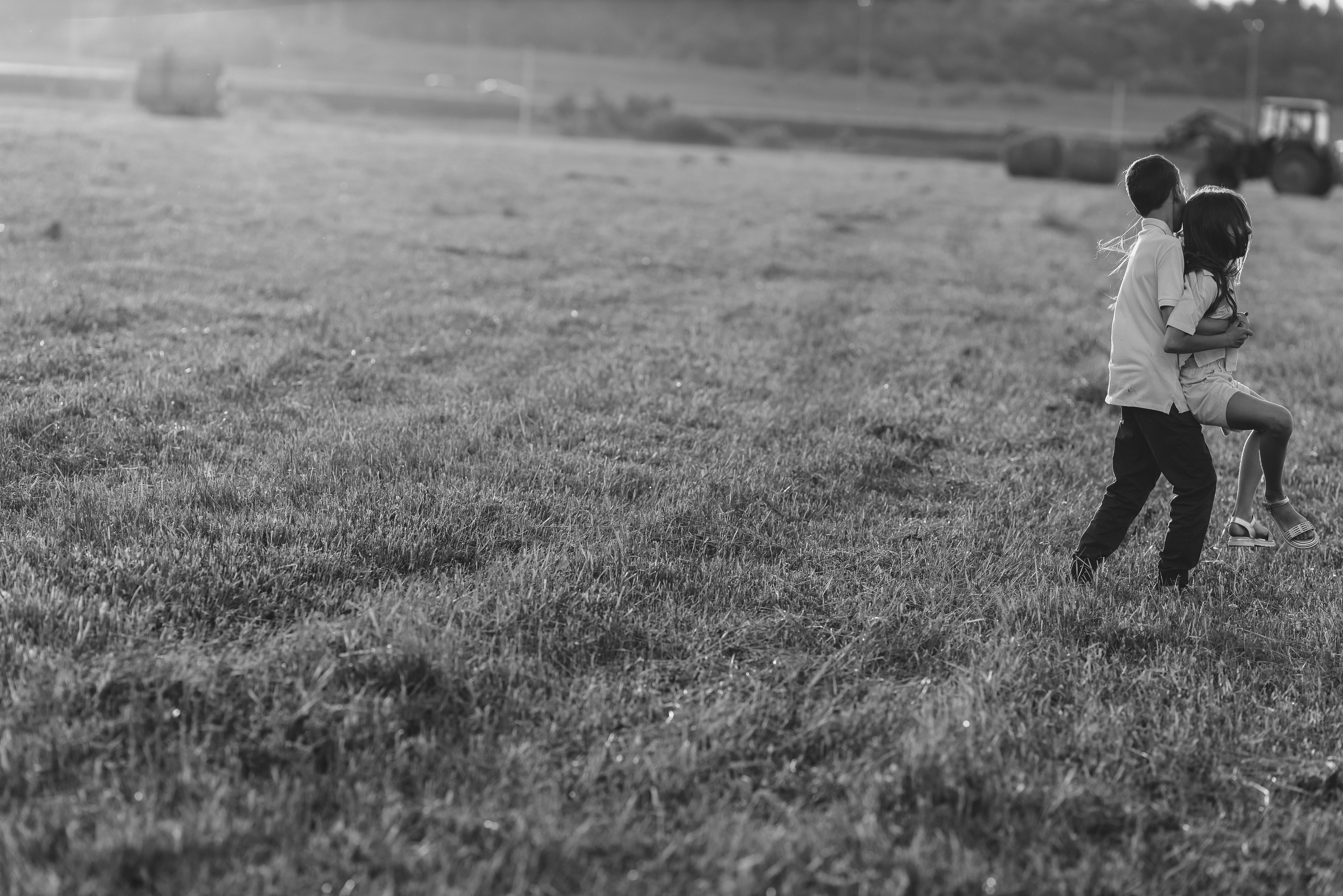 Поле закат лето. Свадебный и семейный фотограф  во Владивостоке Ольга Украинец