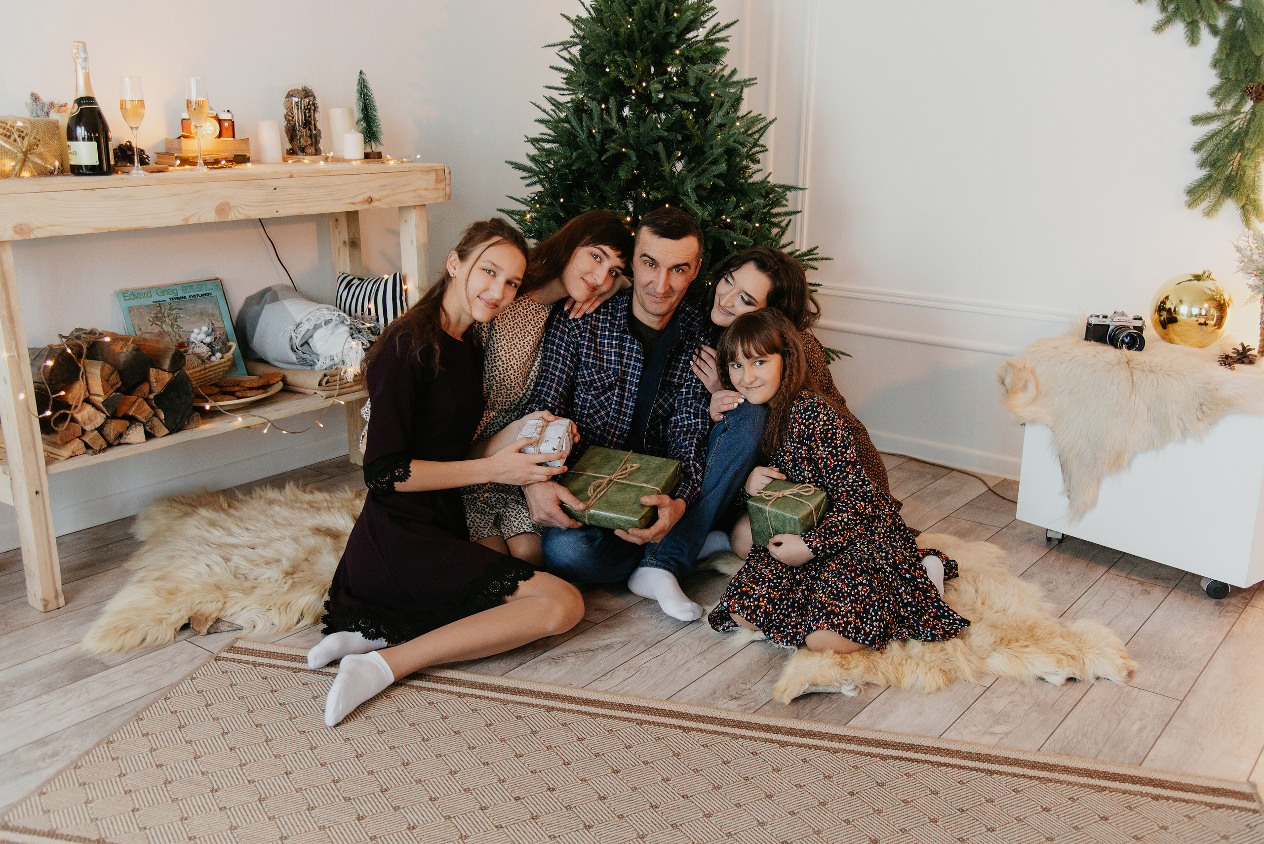 Семейная фотосессия в Караганде. Фотосессия беременности. Свадебный фотограф Караганда