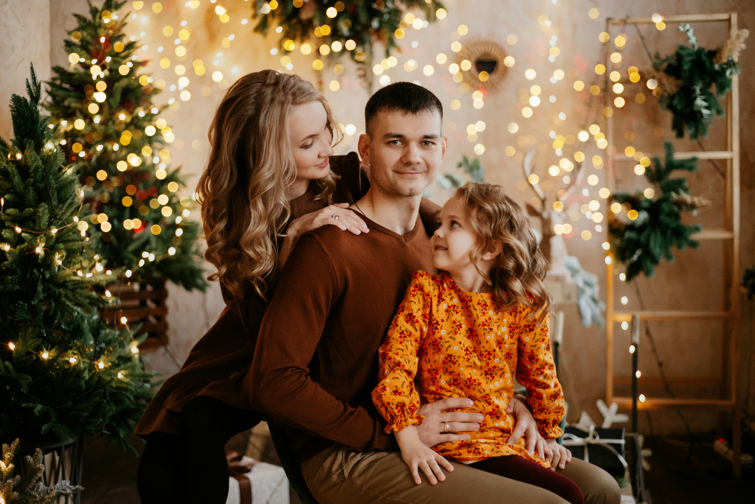 Семейная фотосессия в Караганде. Фотосессия беременности. Свадебный фотограф Караганда