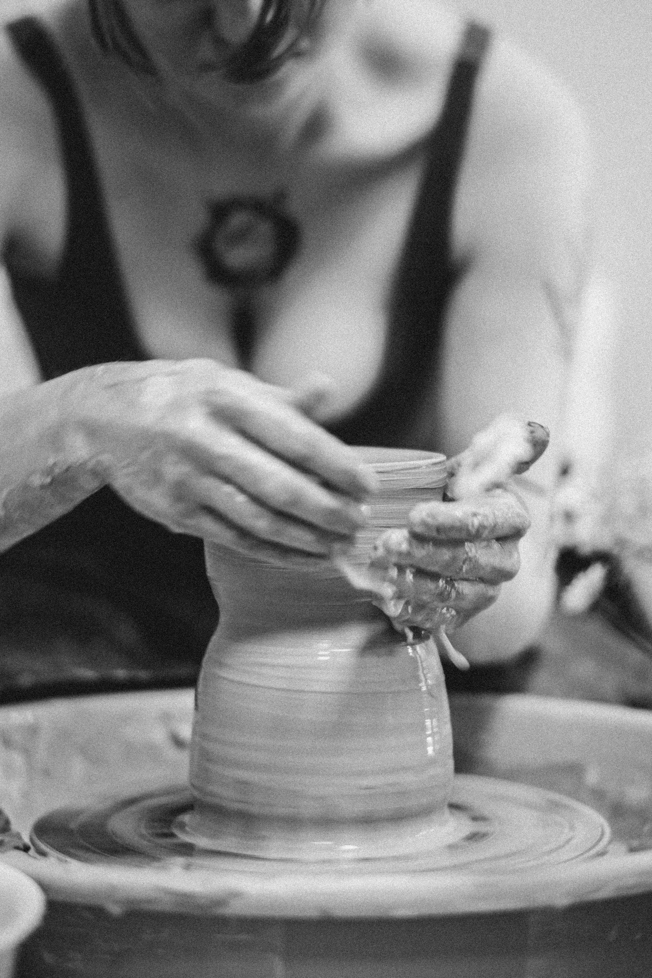 Контент для студии керамики «Flowers & Chill». Коммерческий и Портретный Фотограф Симферополь Крым Максим Махо