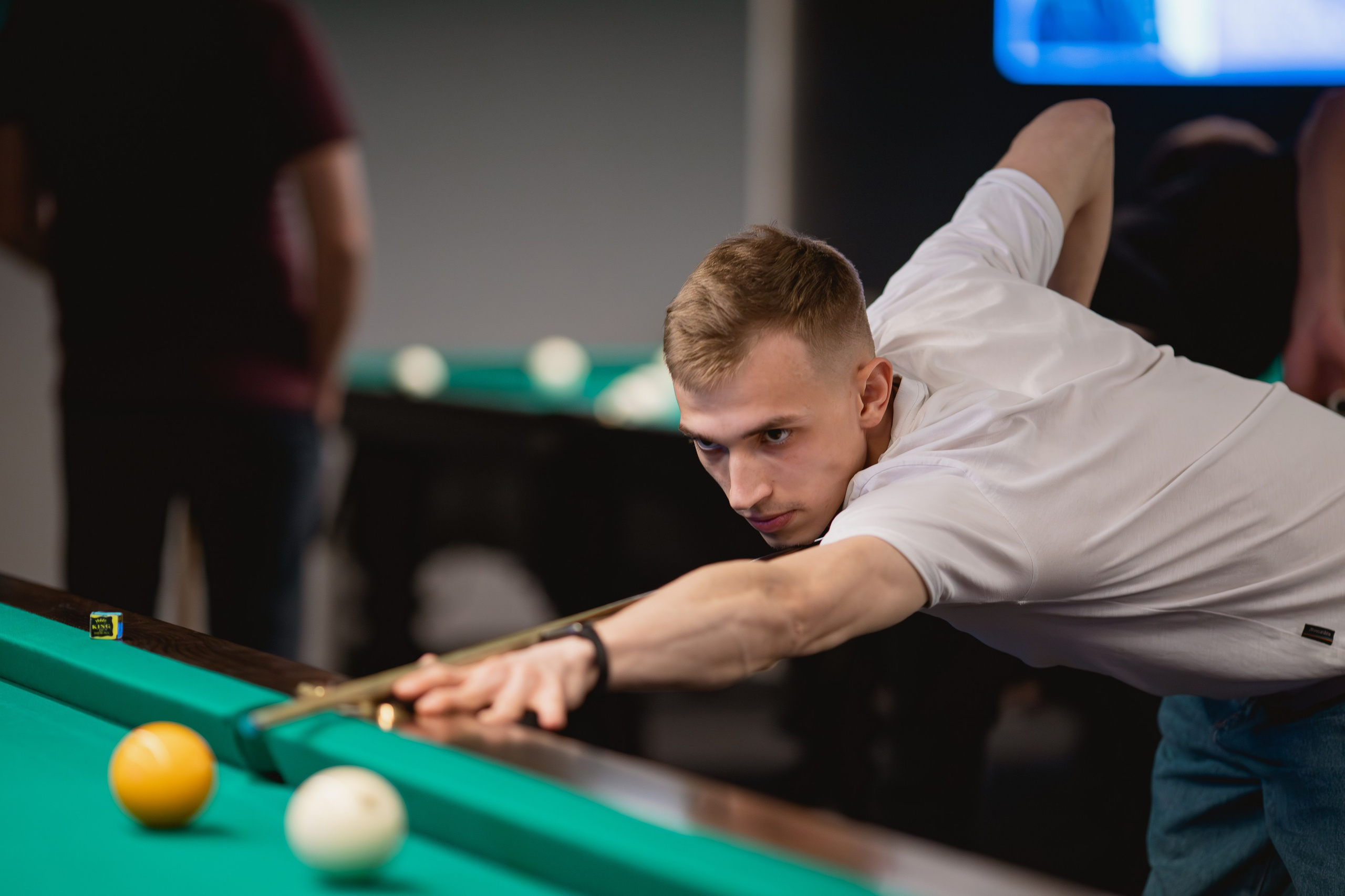 День космонавтики в бильярдном клубе «Первый». Портретный и репортажный фотограф в Воронеже: Анастасия Пузикова