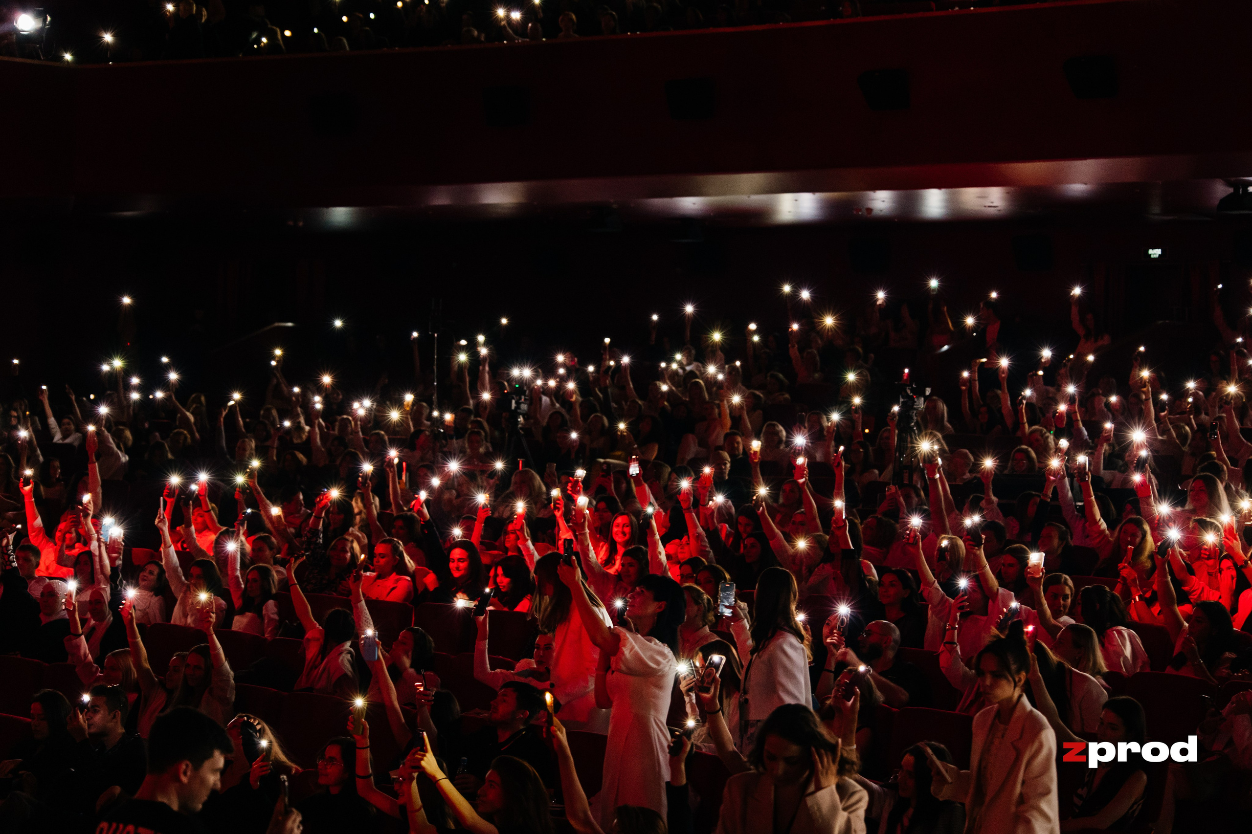 Репортажная съёмка для инфобизнеса и премьеры | Видео и фото контент | ZPROD. Фото и видеосъемка | продакшн студия ZPROD