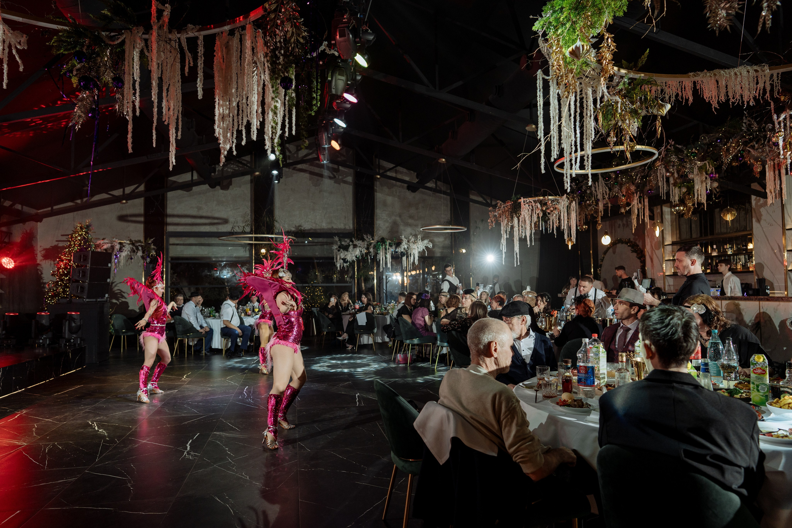 Альбион Тур