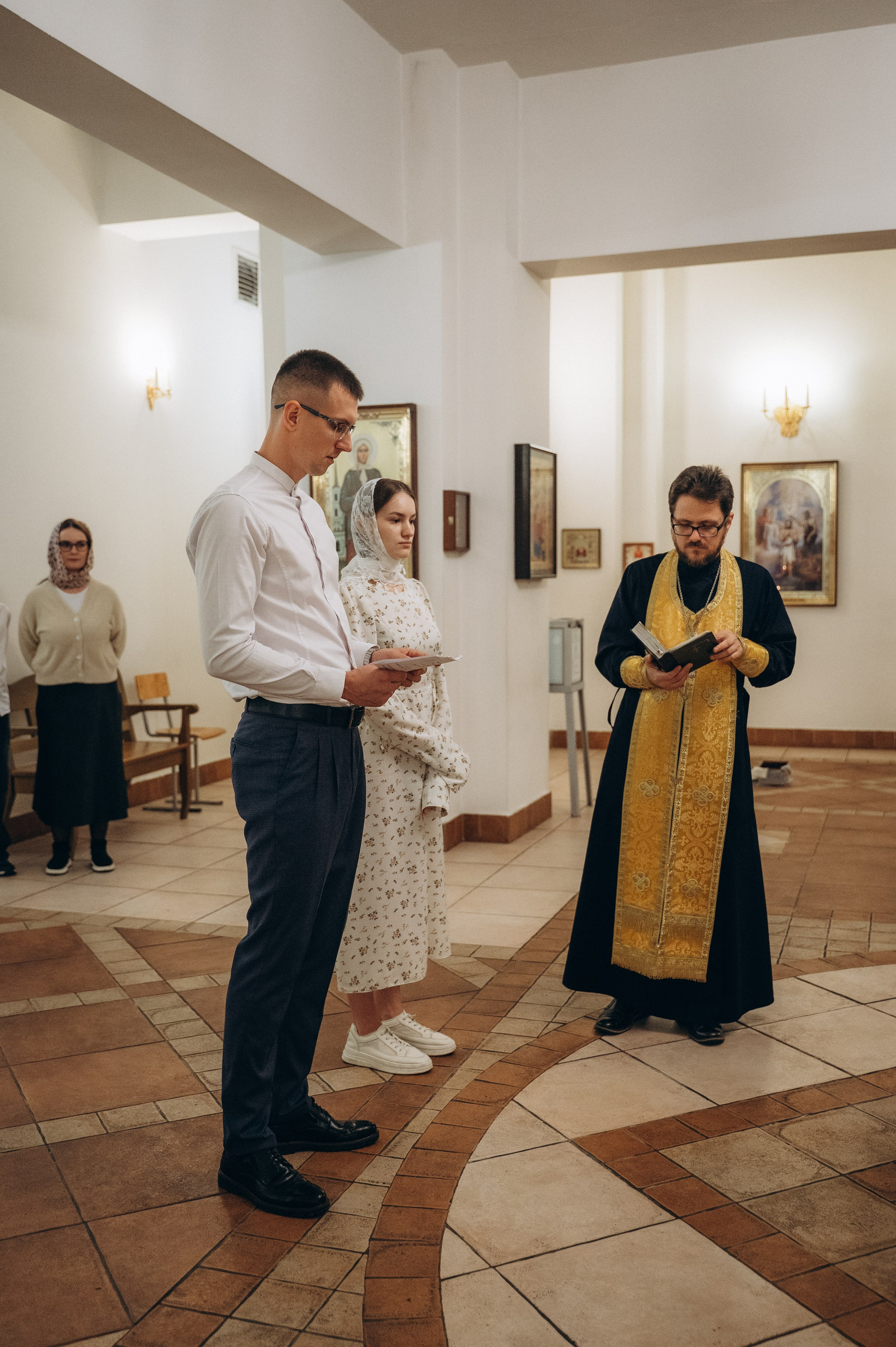 Крещение Ивана конф (Храм в честь святых мучениц Веры, Надежды, Любови и матери их Софии, нижний храм). Семейный фотограф в Минске Дарья Дреко